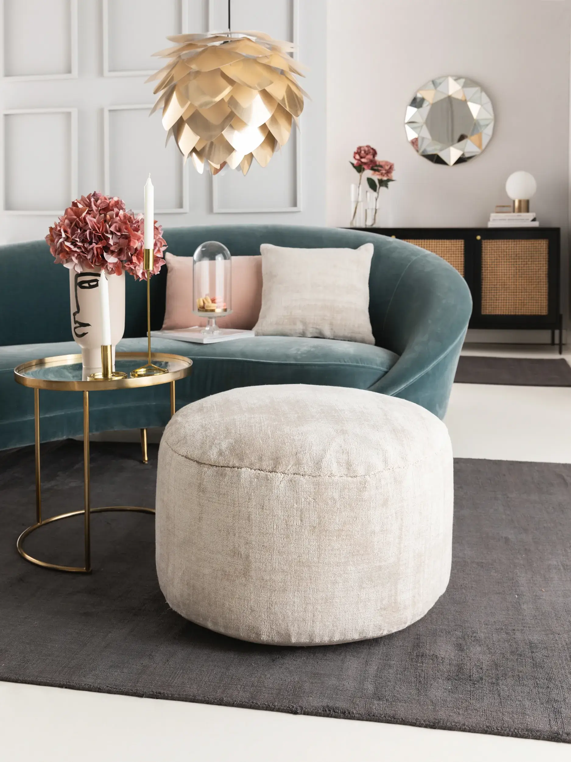 Pouf Nova Hellgrau in Einfarbig design made of 100% Viscose by benuta Pure