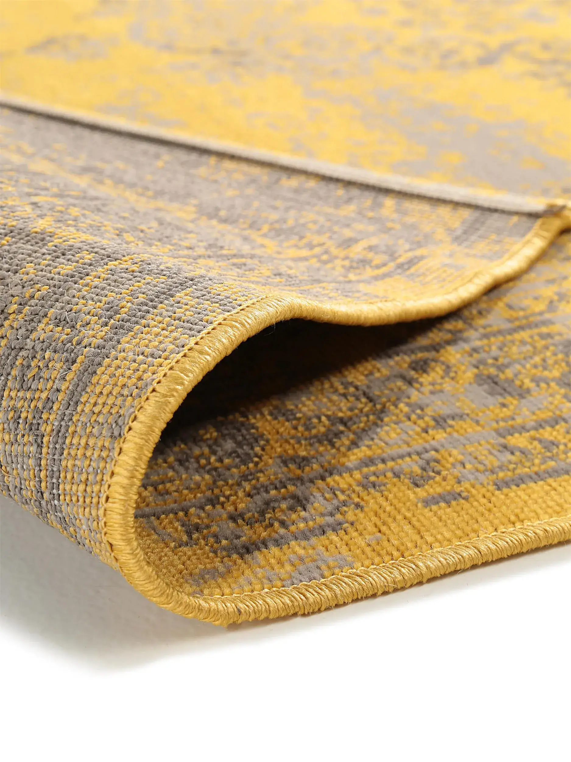 Rug Antique made of 100% Polypropylen in Yellow by benuta Nest