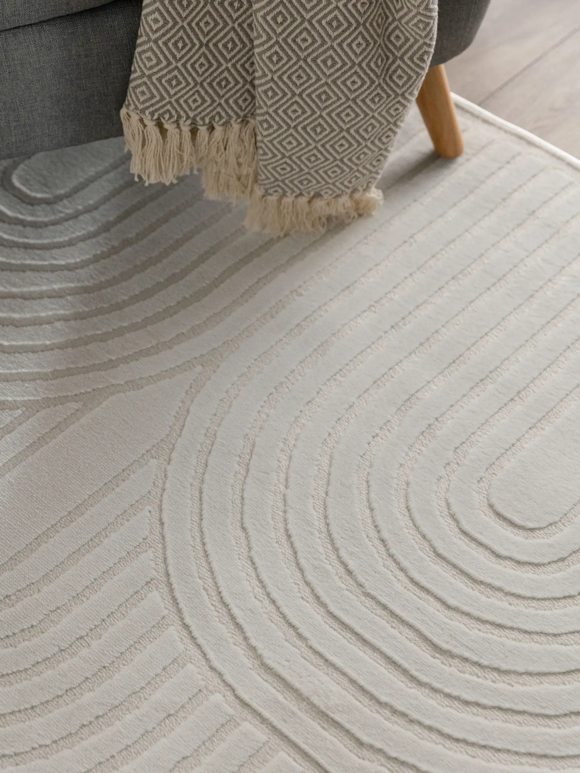 Teppe av 60% Polyester, 40% Polypropylen i Weiß med 60% Polyester, 40% Polypropylen høy lugg fra benuta Basic