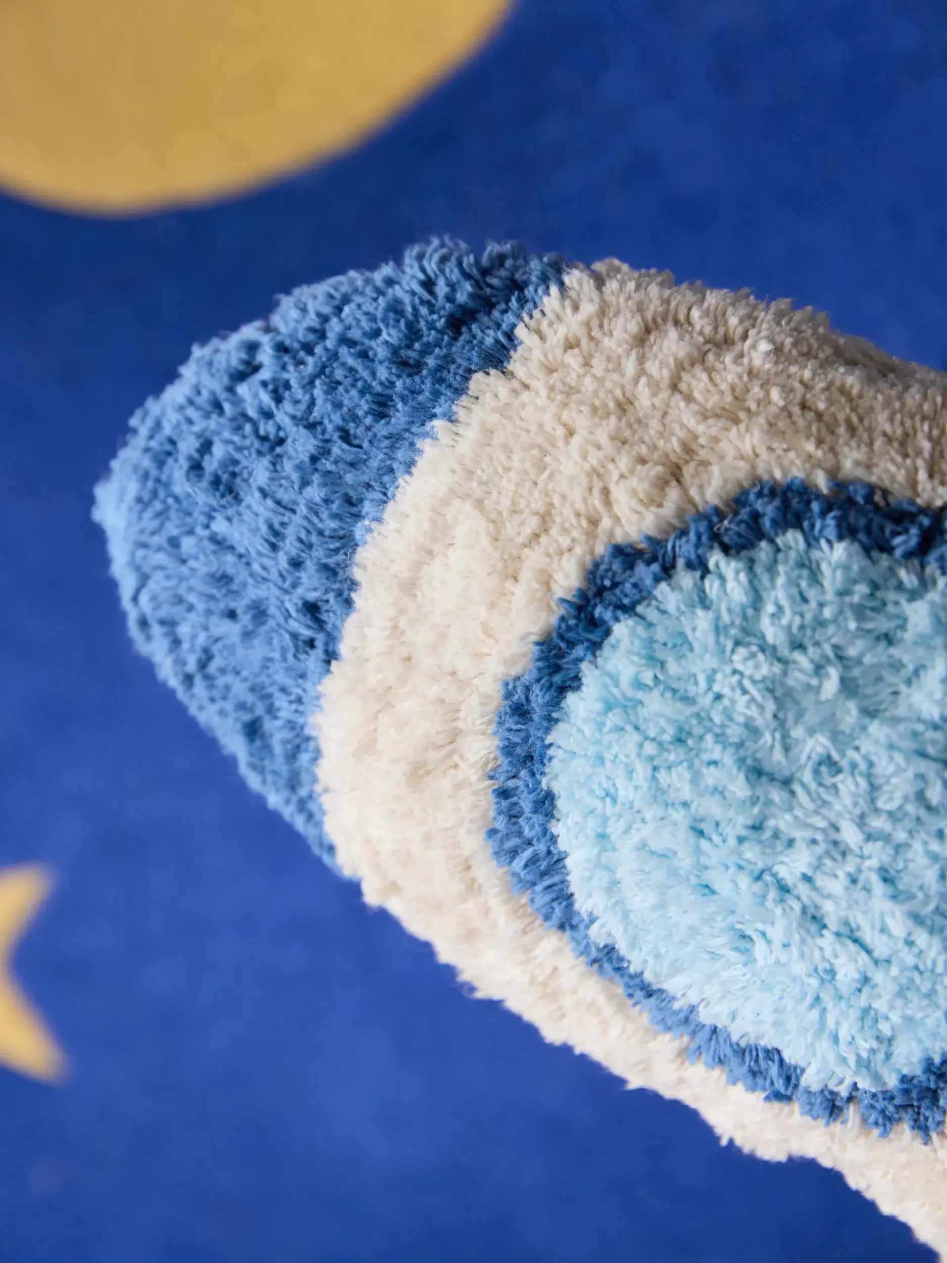 Kissen Alex Multicolor im Design Kindermotive aus  von Lytte