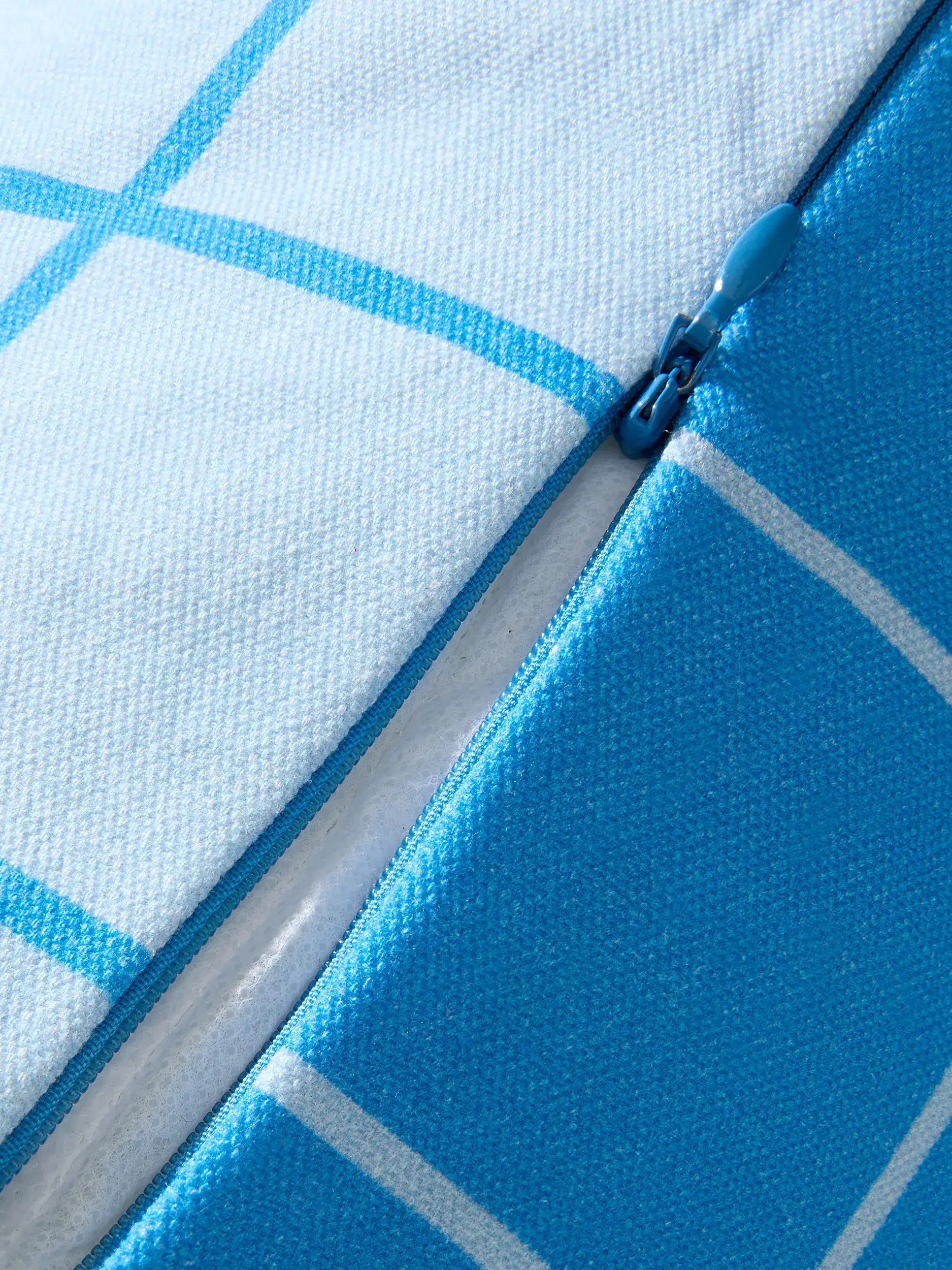 Cushion Joy Blue by benuta Pop