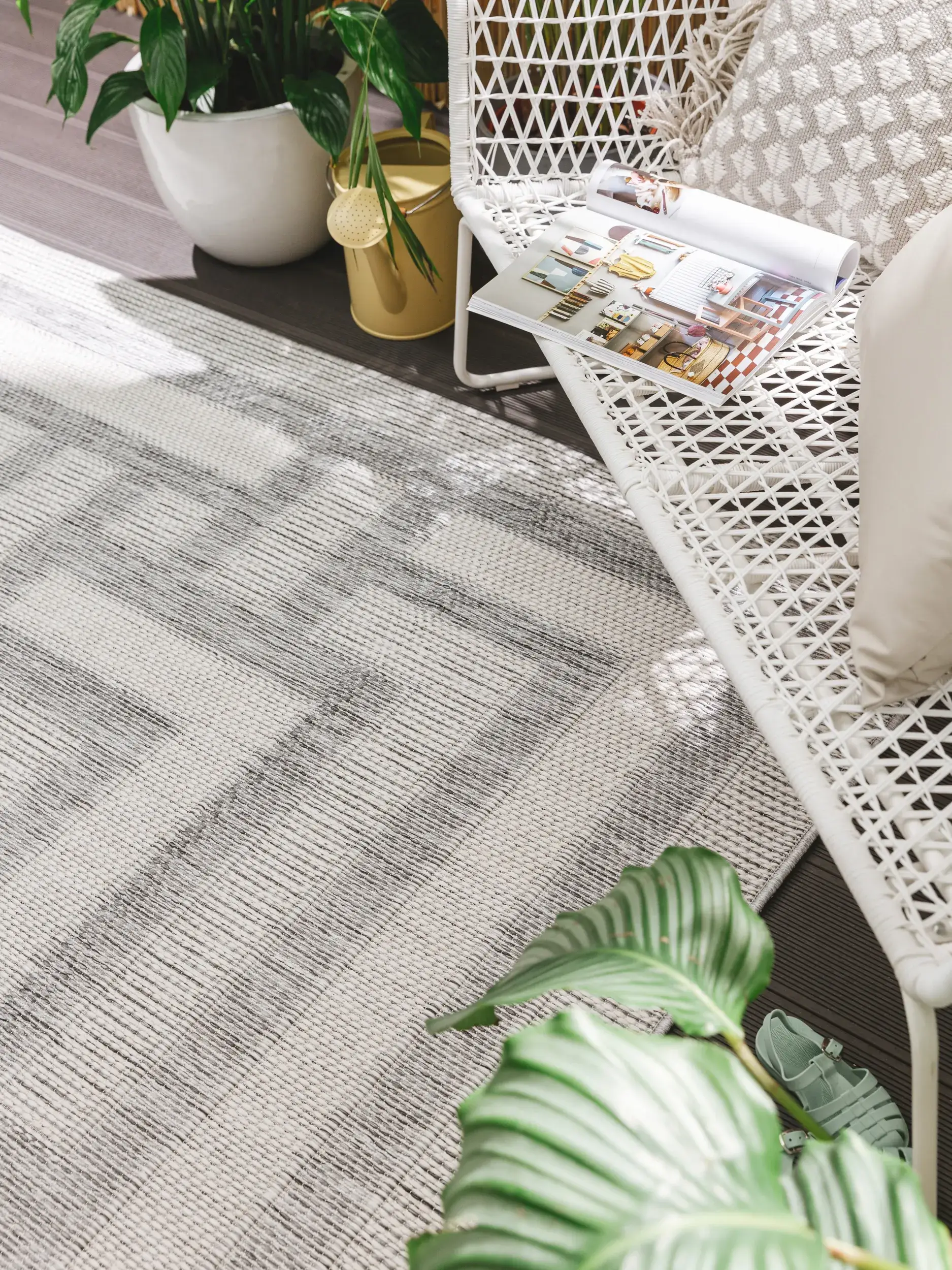 Rug made of 100% Polypropylen in Grey with a 100% Polypropylen high pile by benuta Nest