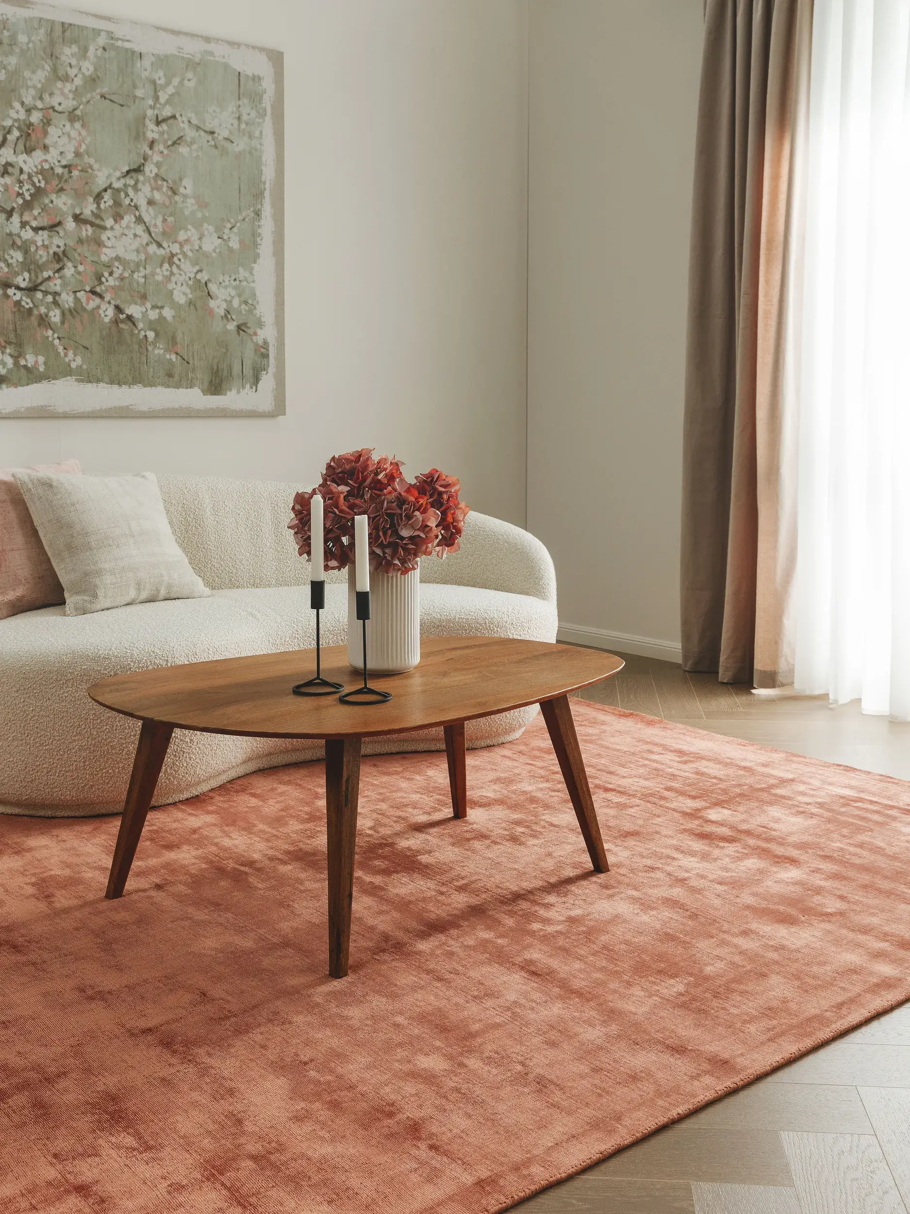 Teppich Nova aus 100% Viskose in Orange von benuta Pure