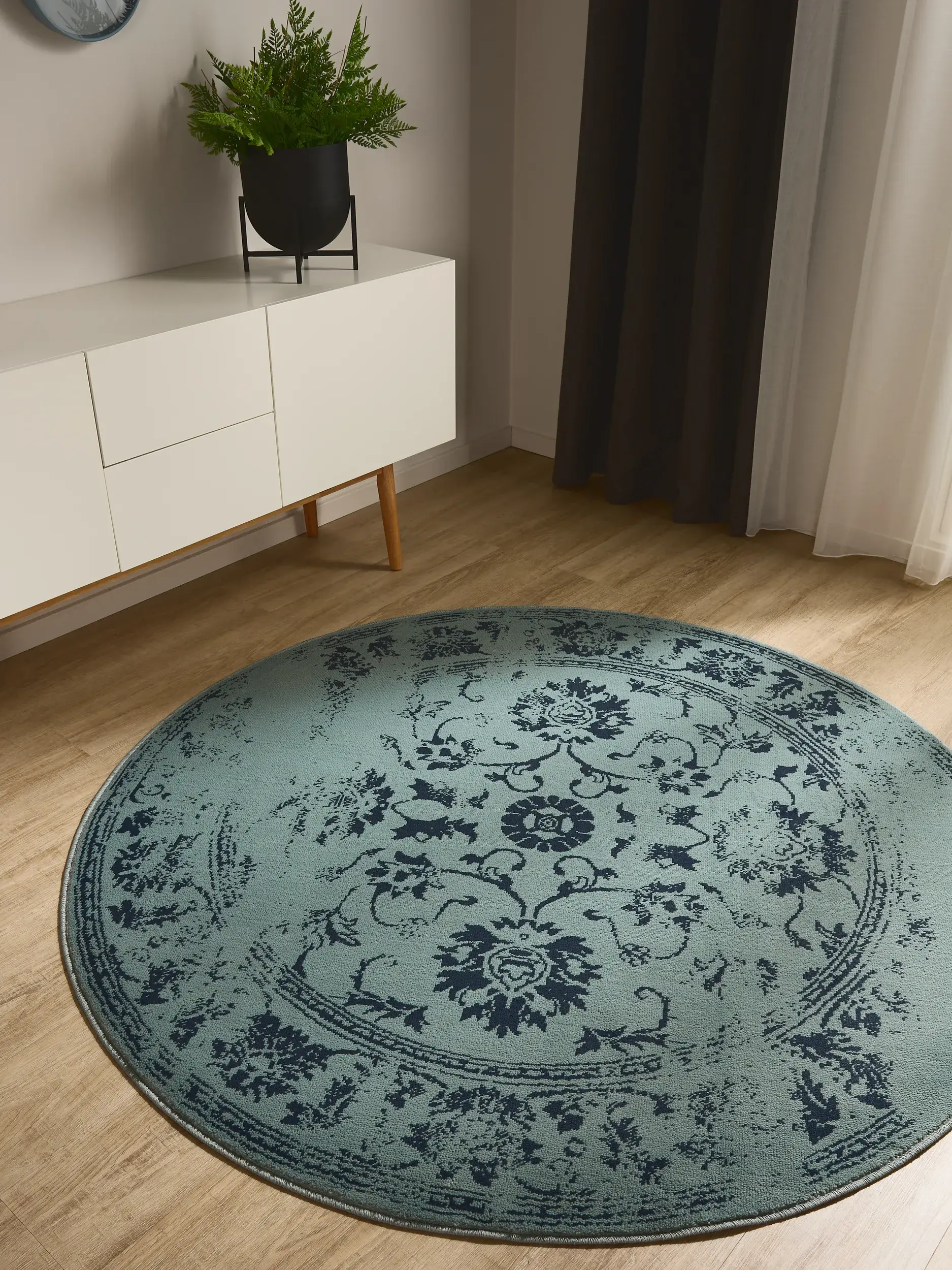 Rug made of 100% Polypropylen in Turquoise with a 100% Polypropylen high pile by benuta Basic