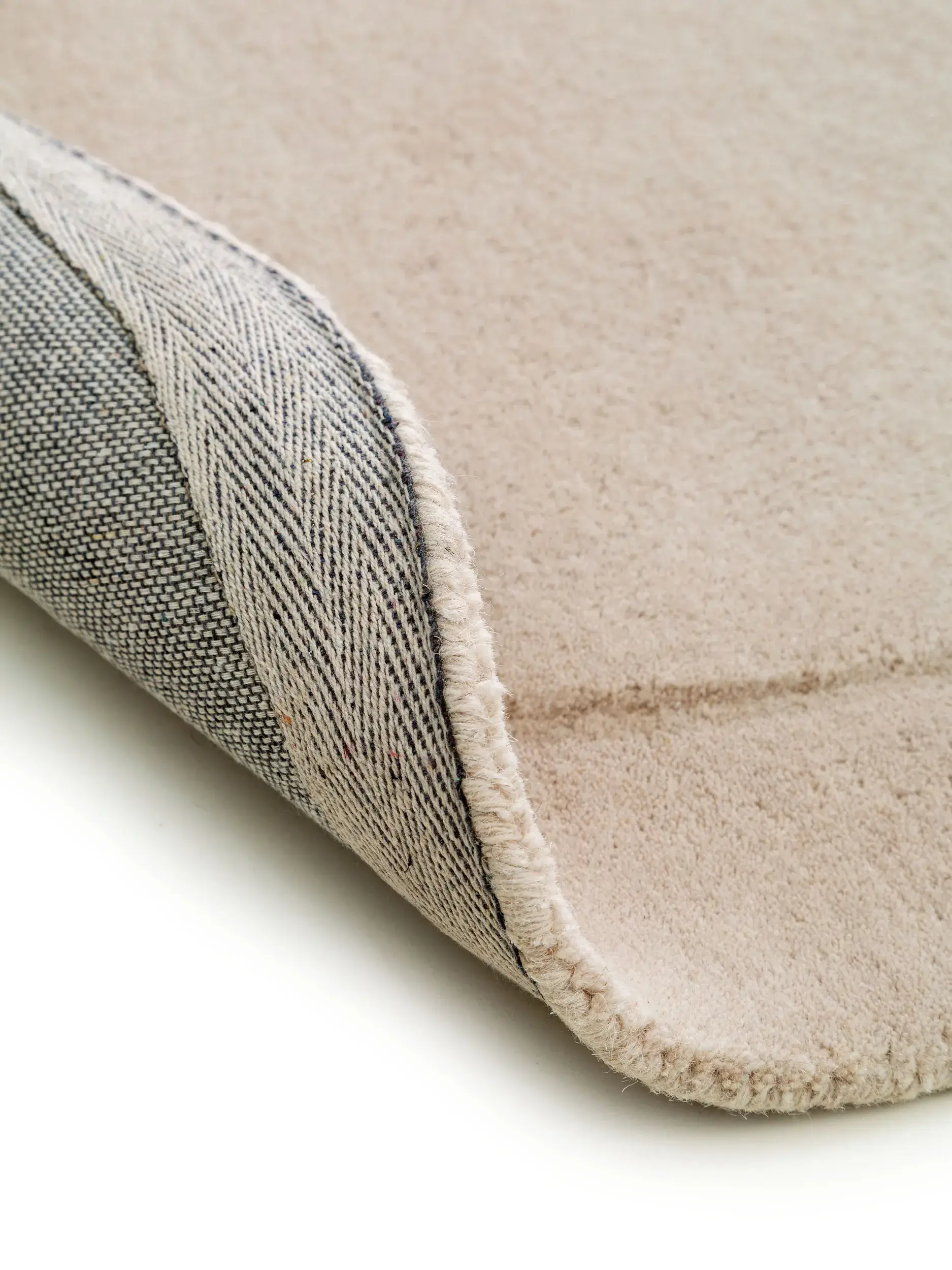 Rug made of 100% Wolle in Beige with a 100% Wolle high pile by benuta Pure
