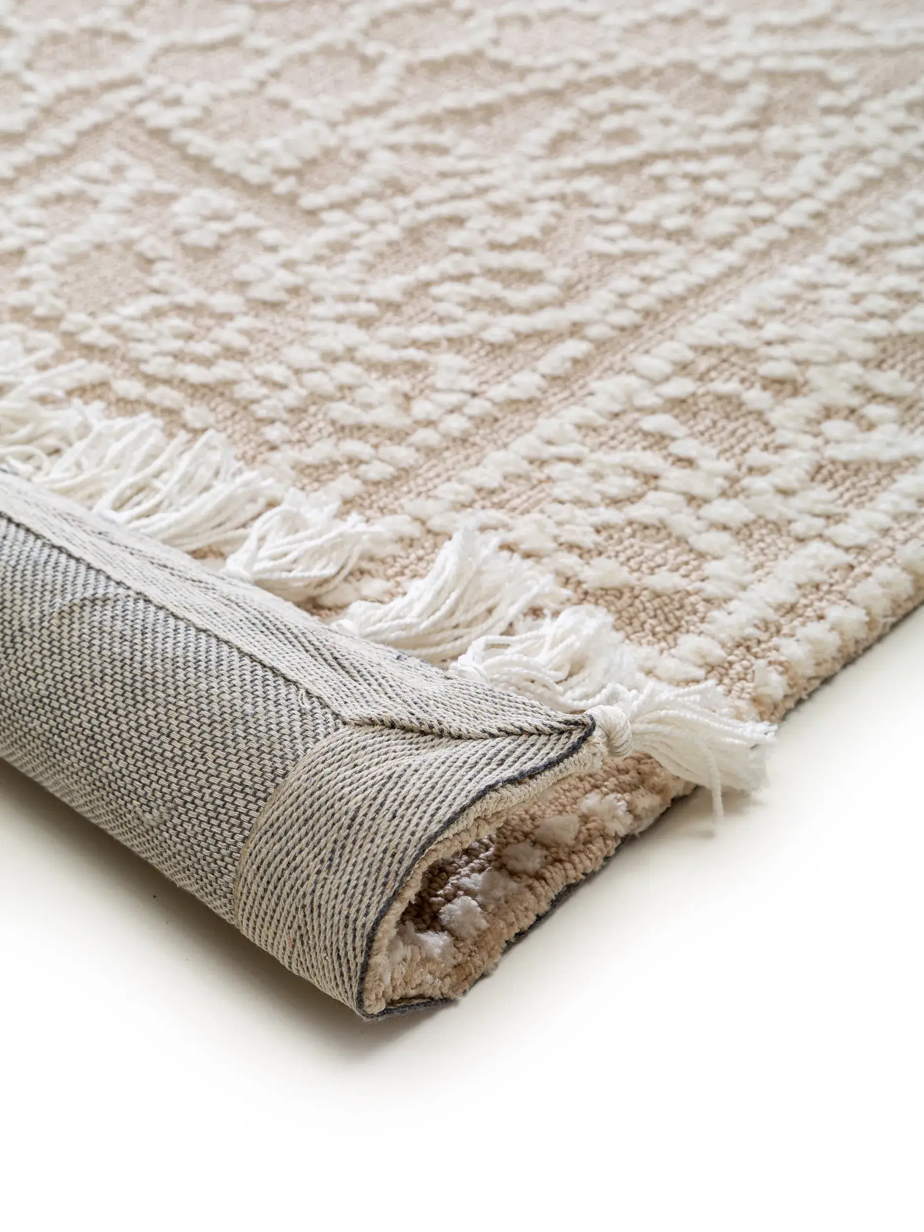 Teppich aus 100% Polyester (Microfiber) in Beige mit 100% Polyester (Microfiber) hohem Flor von benuta Nest