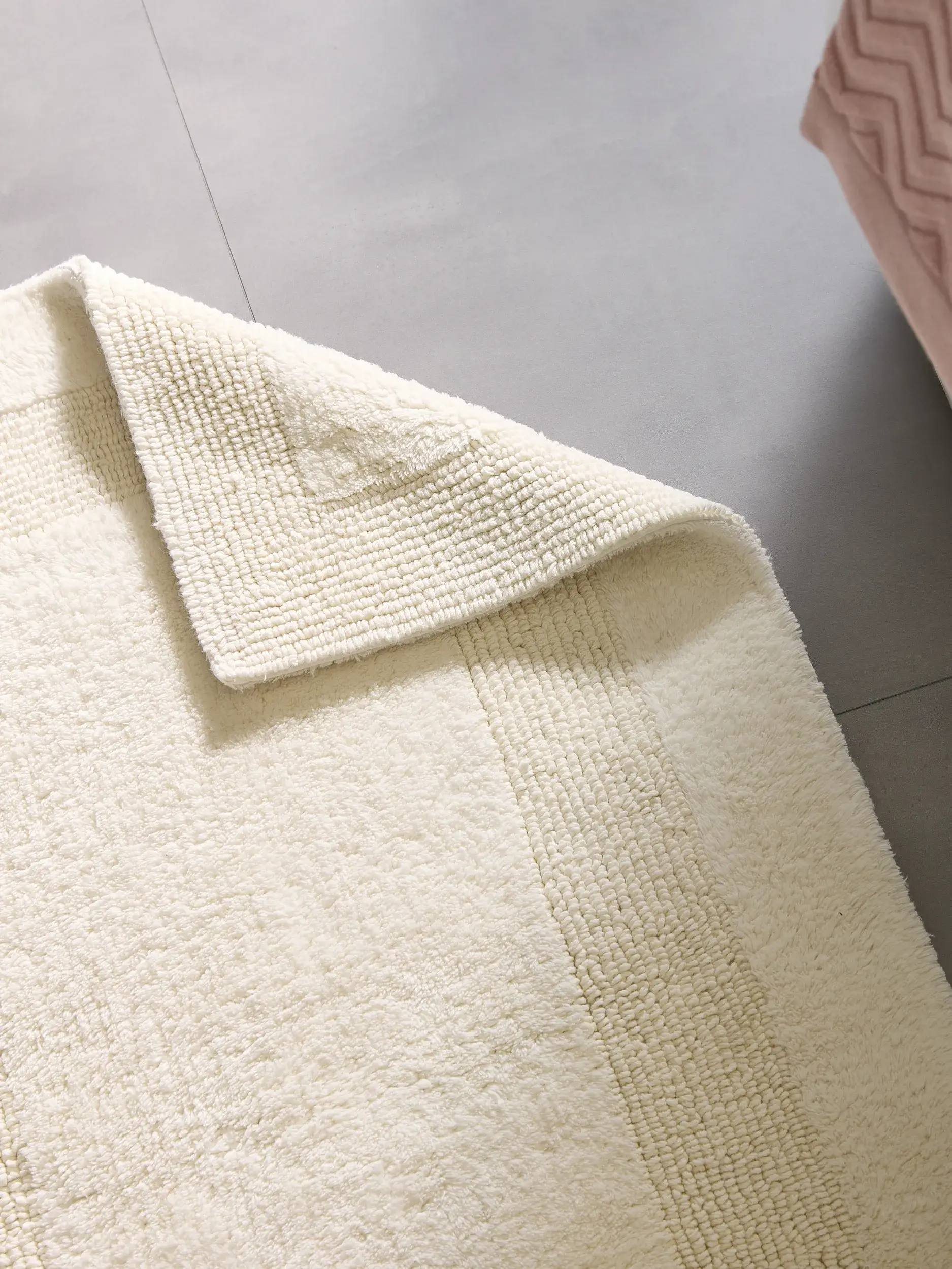 Badematte Lessa Cream von benuta Nest