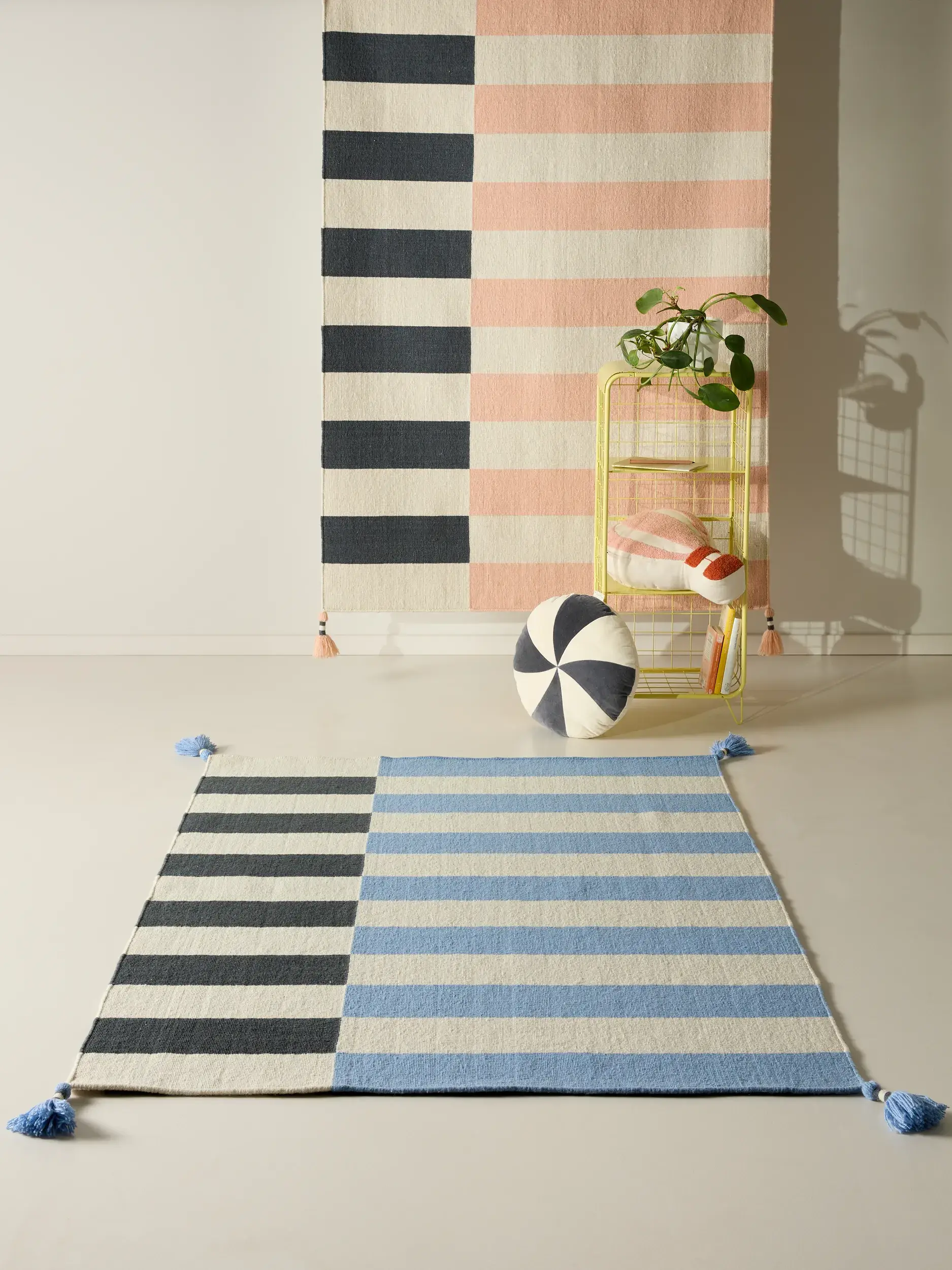 Teppich Janou aus 100% Wolle in Rosa von Lytte