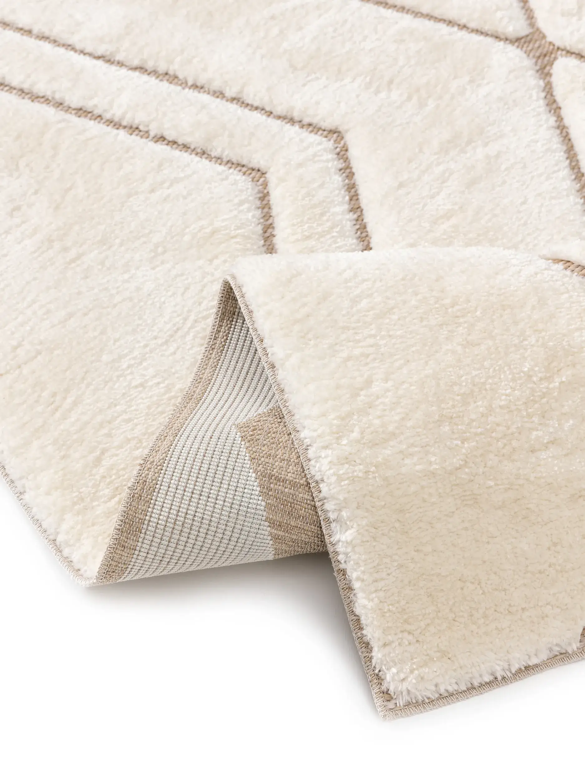 Rug made of 63% Polyester, 37% Polypropylen in White with a 63% Polyester, 37% Polypropylen high pile by benuta Pop
