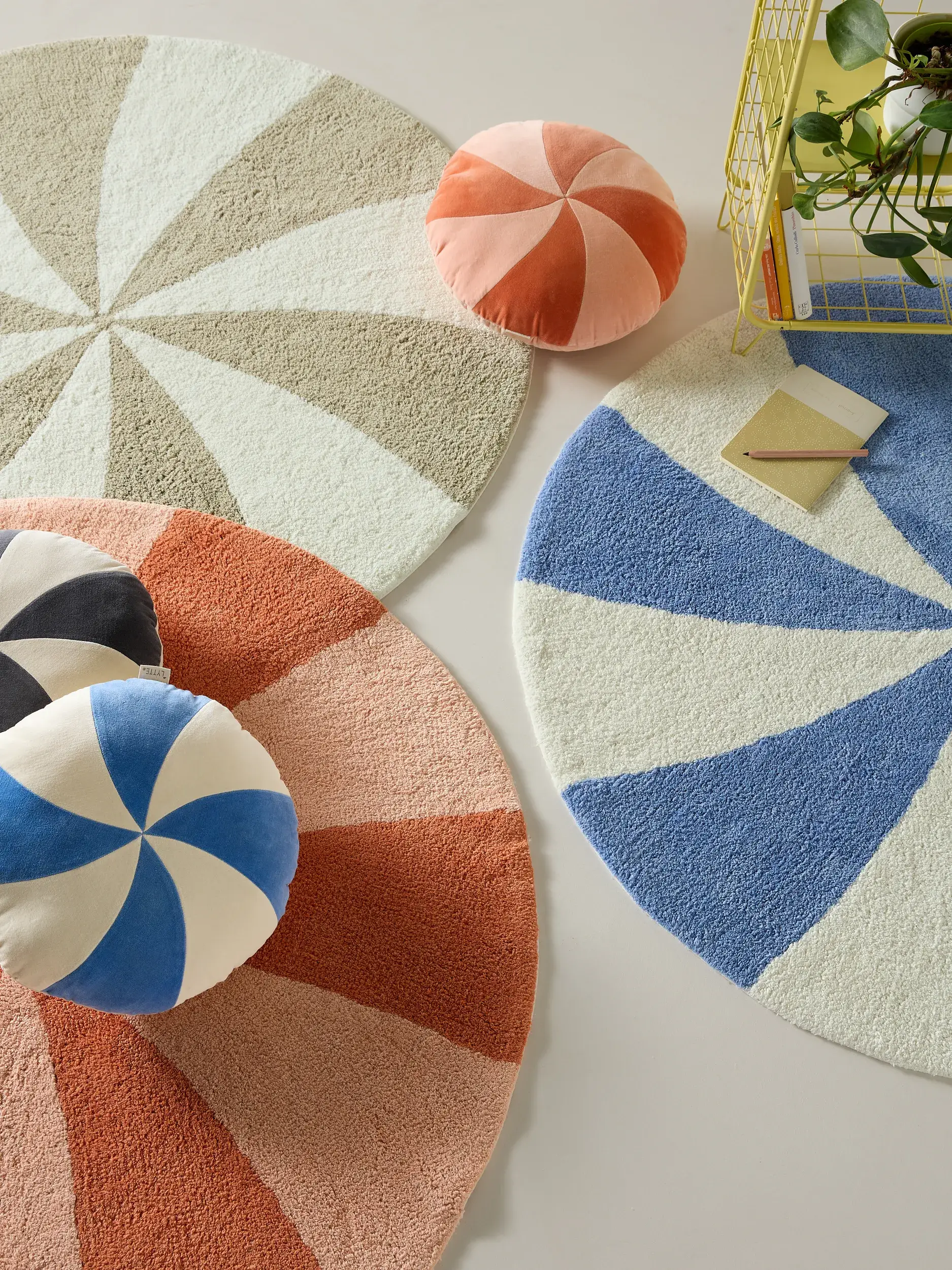 Teppich Cecilia aus 100% Recycelte Baumwolle in Blau von Lytte