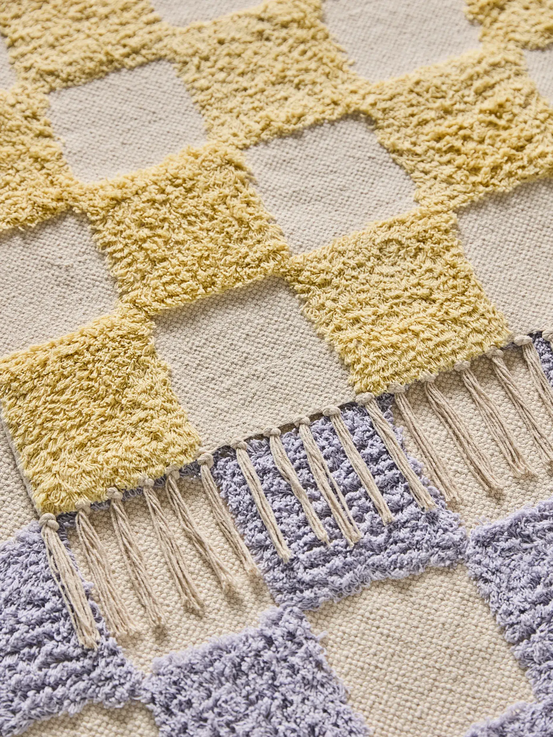 Rug Caro made of 100% Cotton in Yellow by Lytte