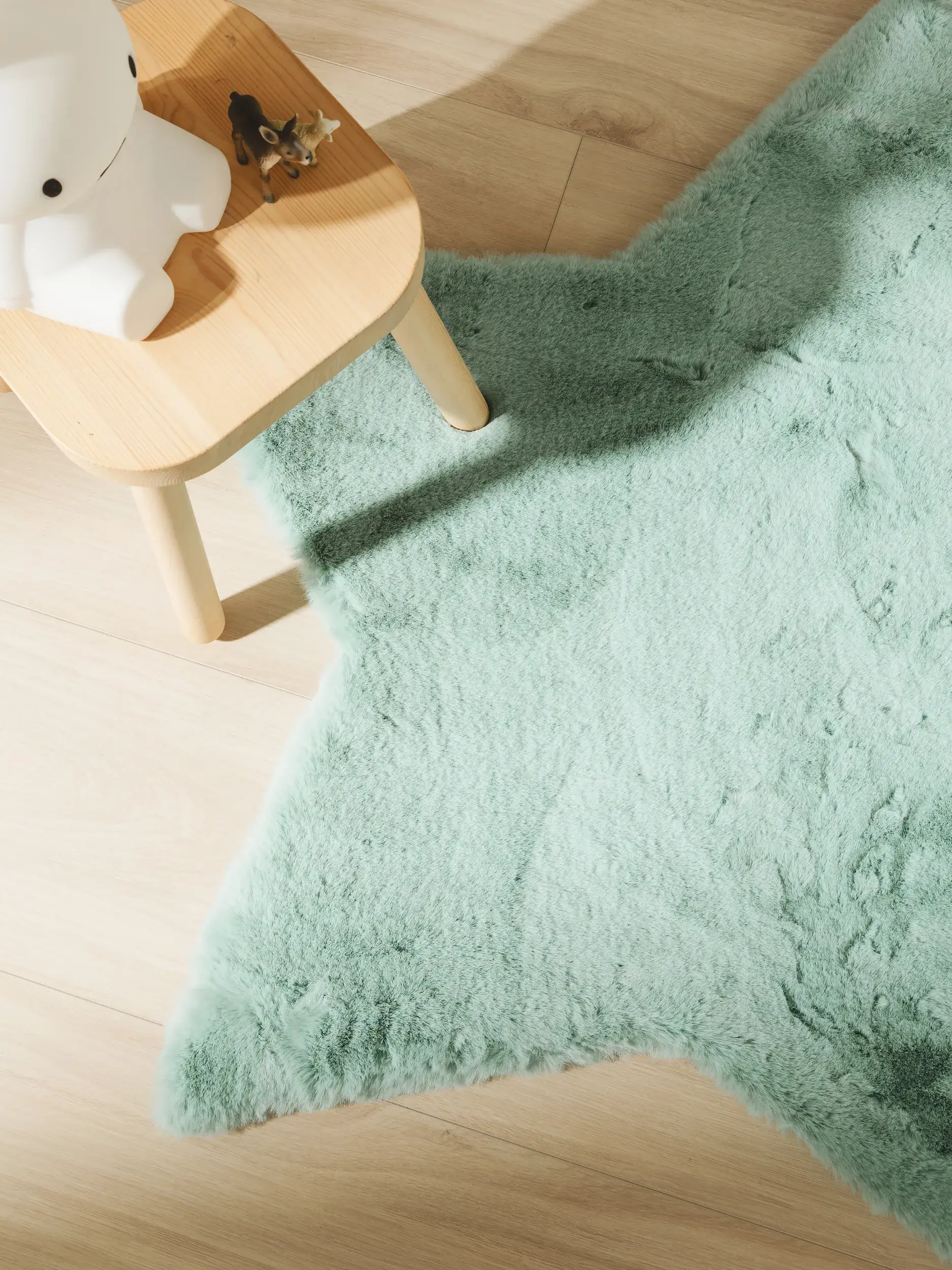 Matto 100% Polyestera värissä Blau 100% Polyester korkealla nukalla merkiltä Lytte