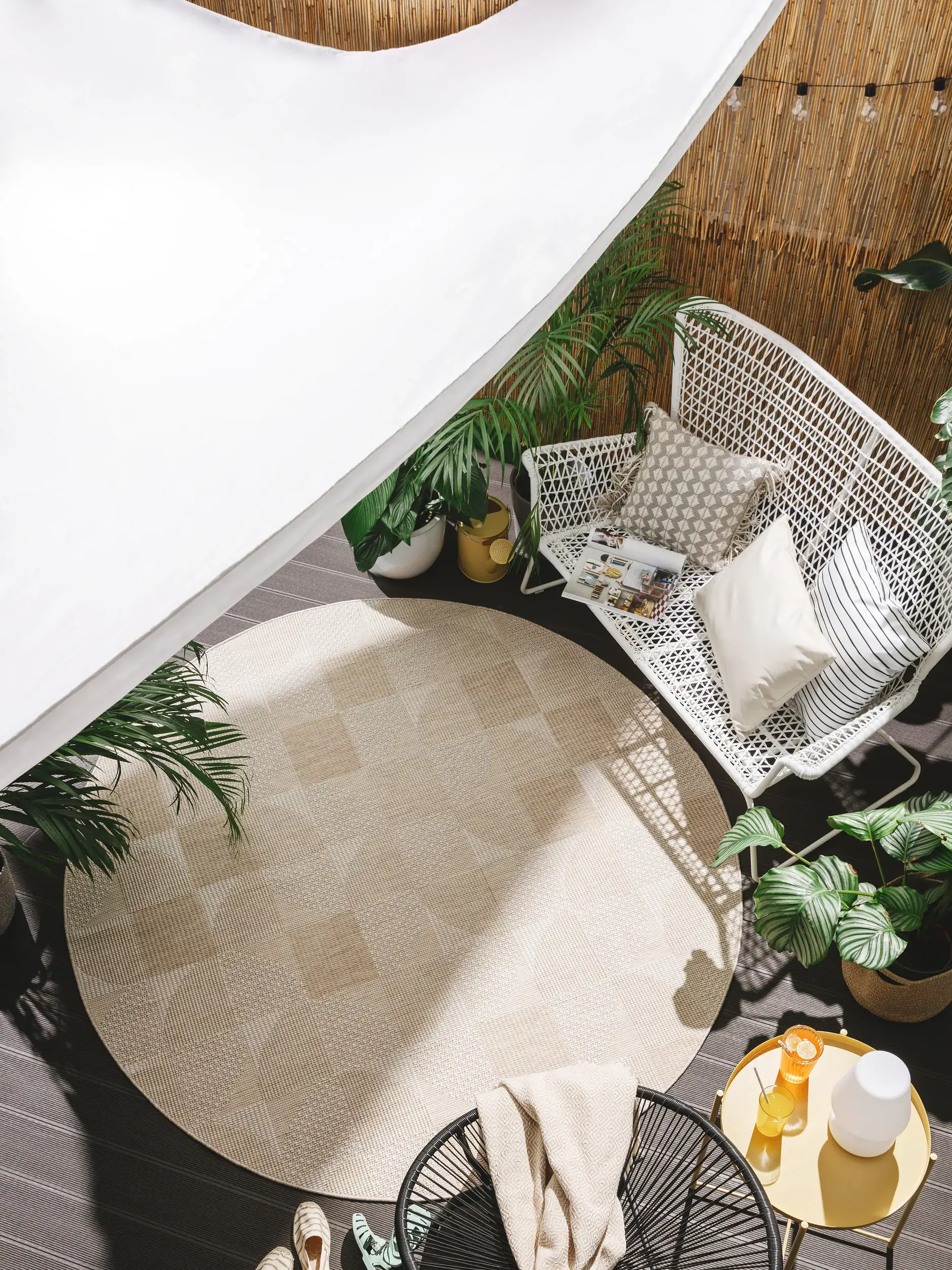 Rug made of 100% Polypropylen in White with a 100% Polypropylen high pile by benuta Nest