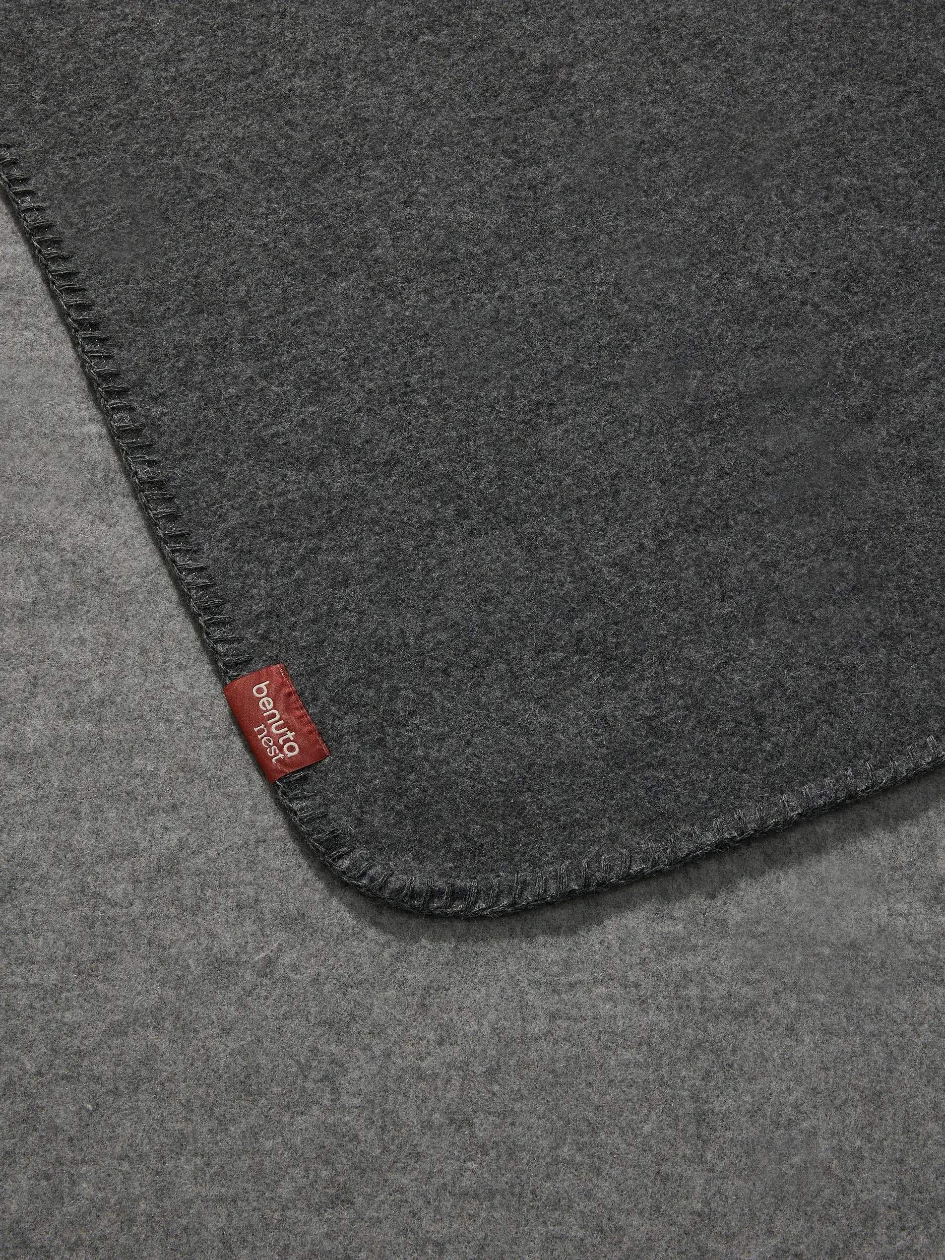 Tæppe Mona Grå fra benuta nest