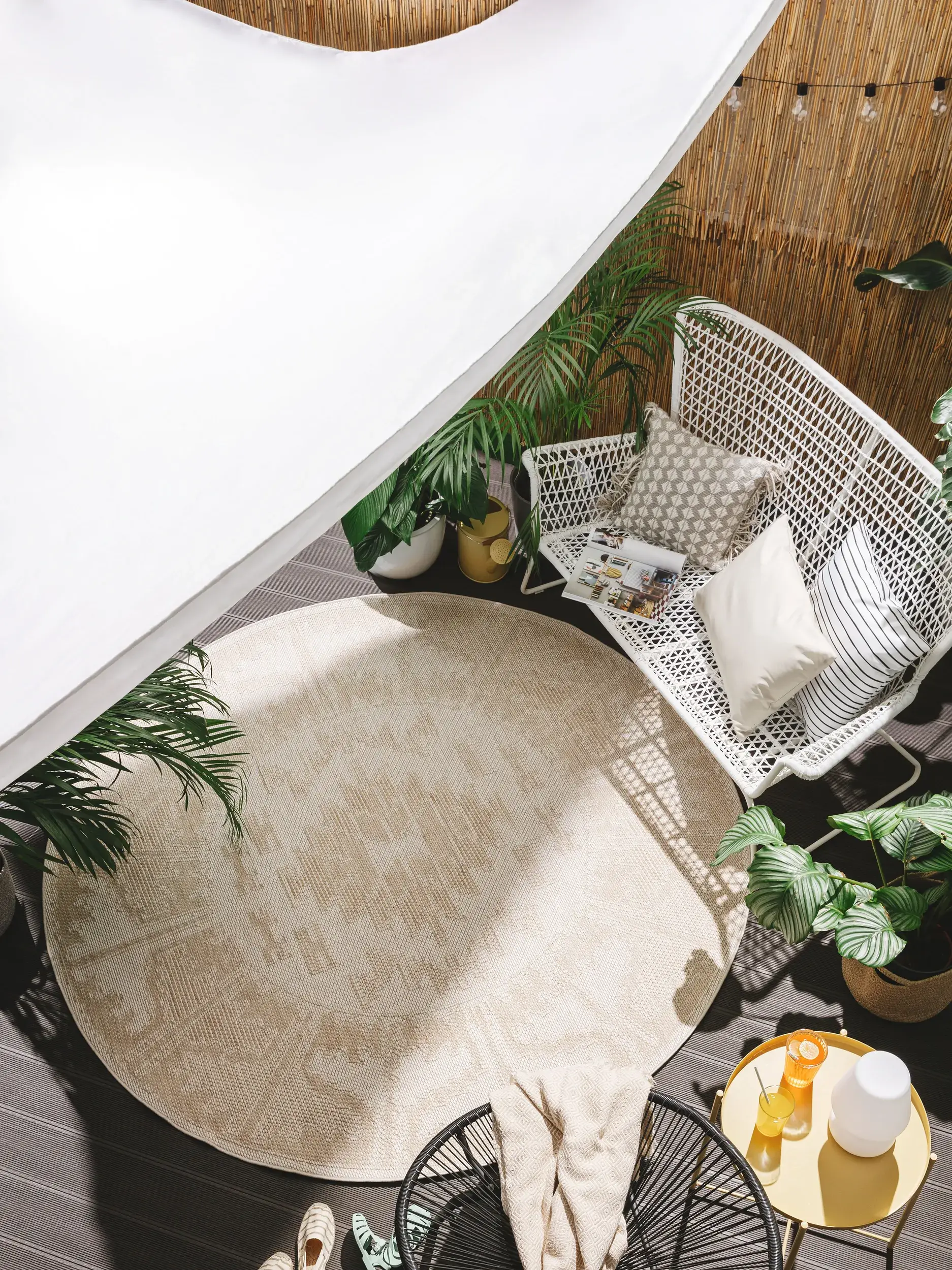 Teppich aus 100% Polypropylen in Weiß mit 100% Polypropylen hohem Flor von benuta Nest