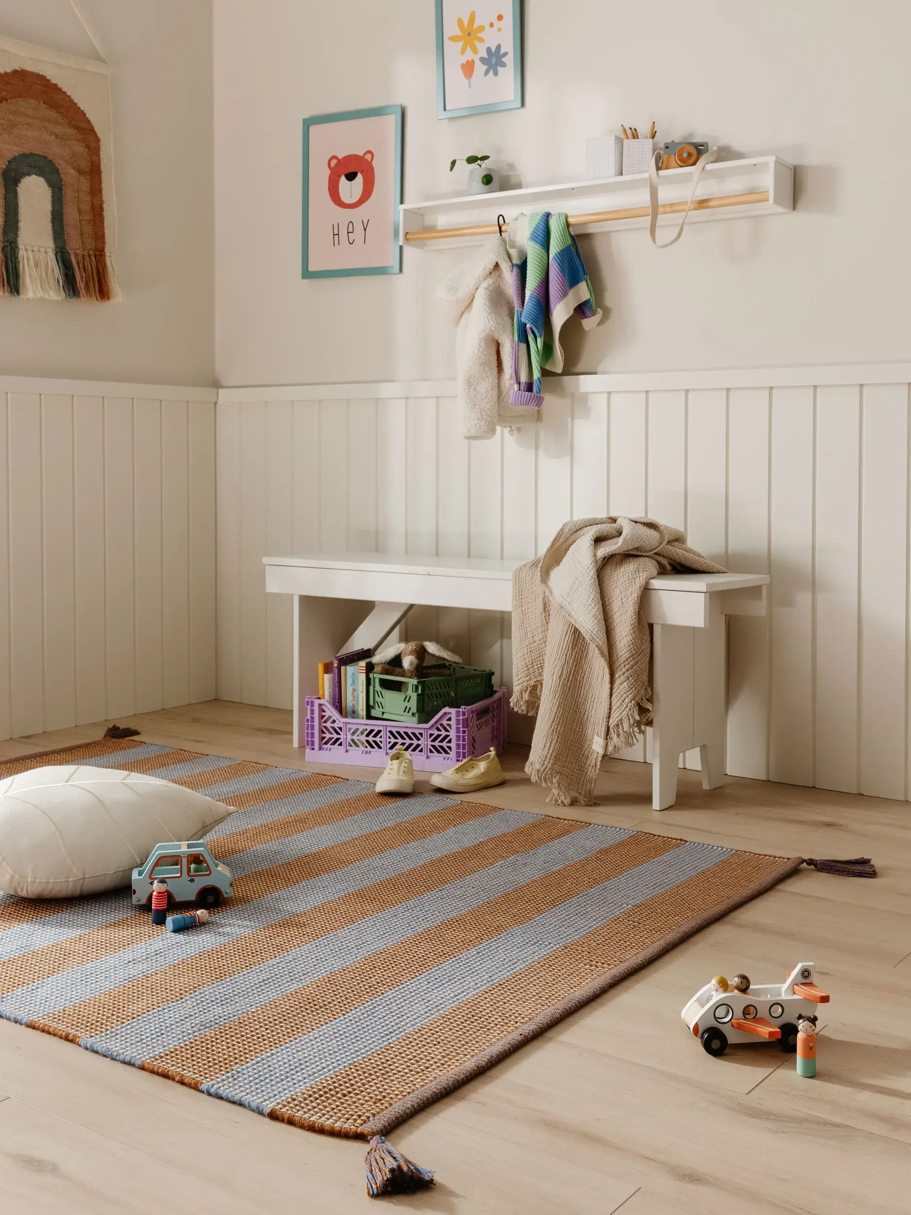 Rug made of 100% Polyester (recyceltes PET) in Multicolor with a 100% Polyester (recyceltes PET) high pile by Lytte