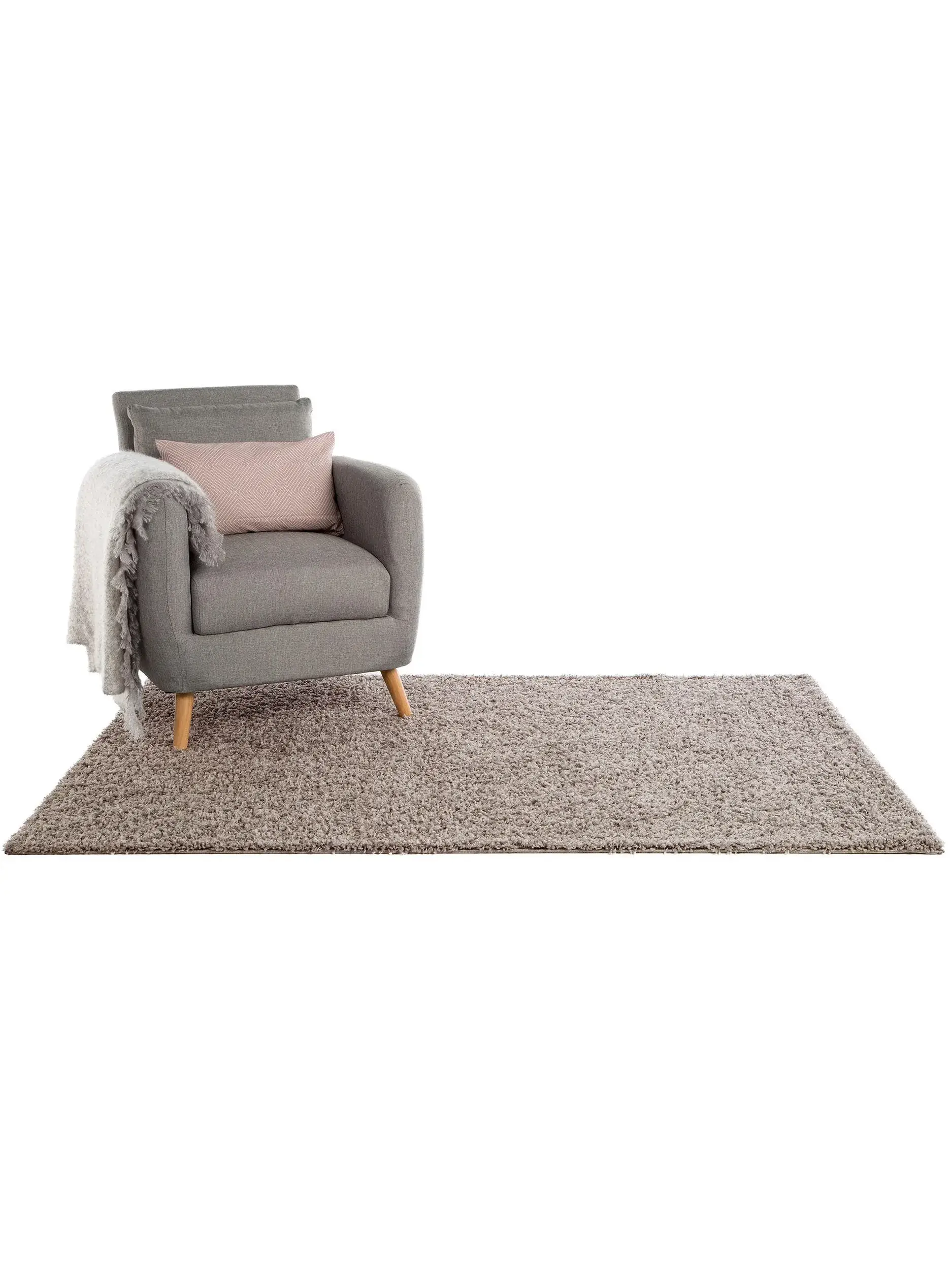 Rug made of 100% Polypropylen in Grau with a 100% Polypropylen high pile by benuta