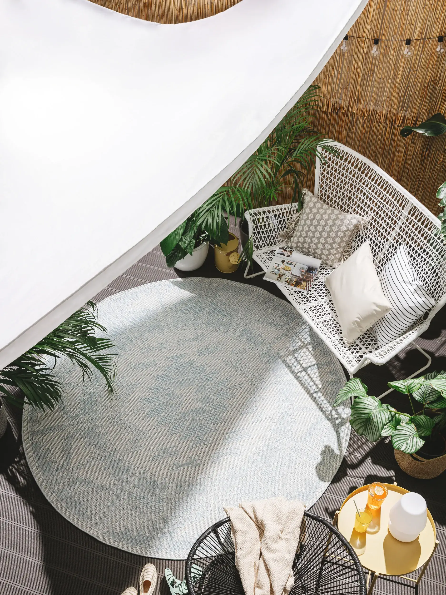Rug made of 100% Polypropylen in Blue with a 100% Polypropylen high pile by benuta Nest