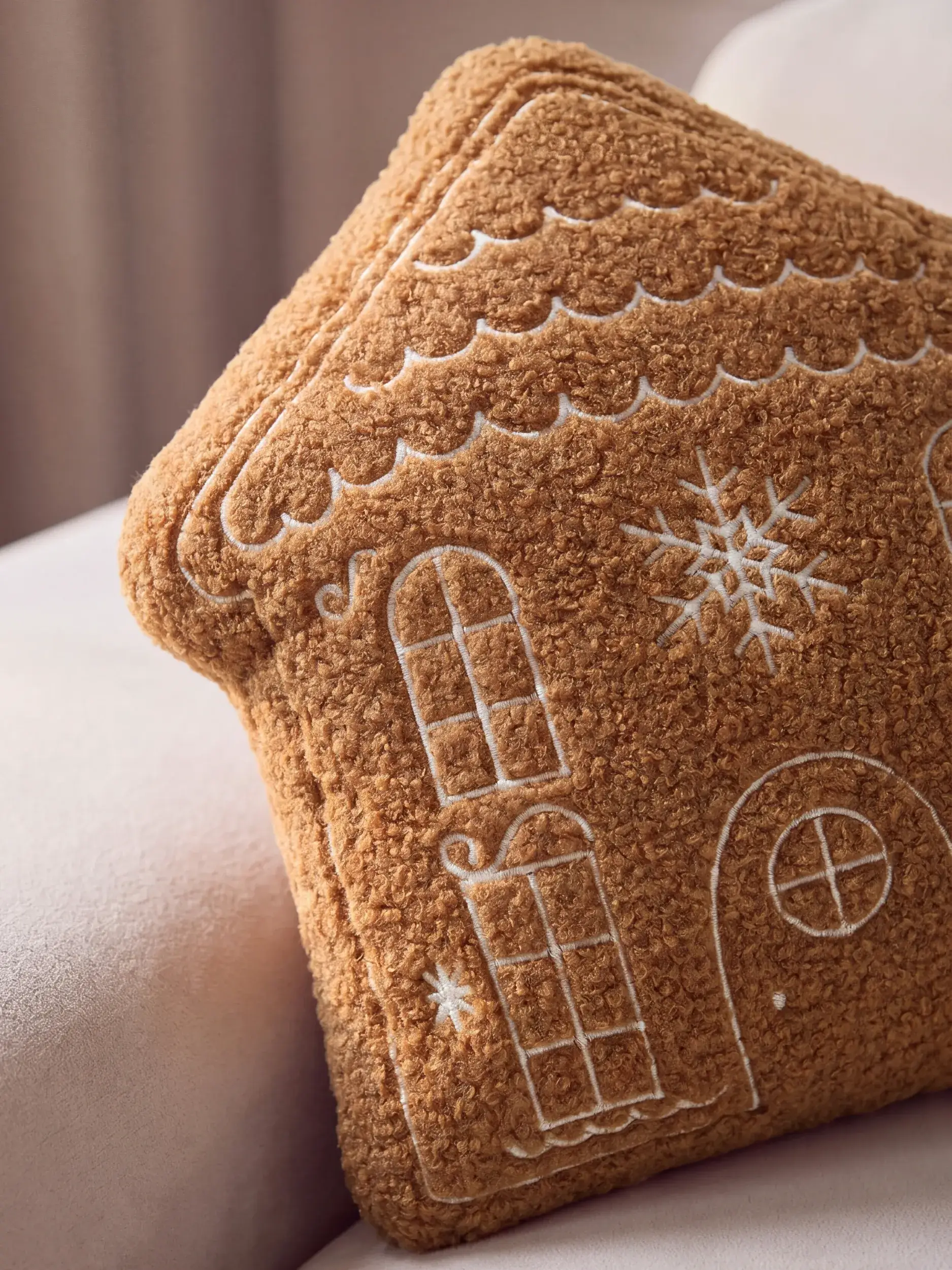 Kerstkussen Gingerbread House Bruin van benuta