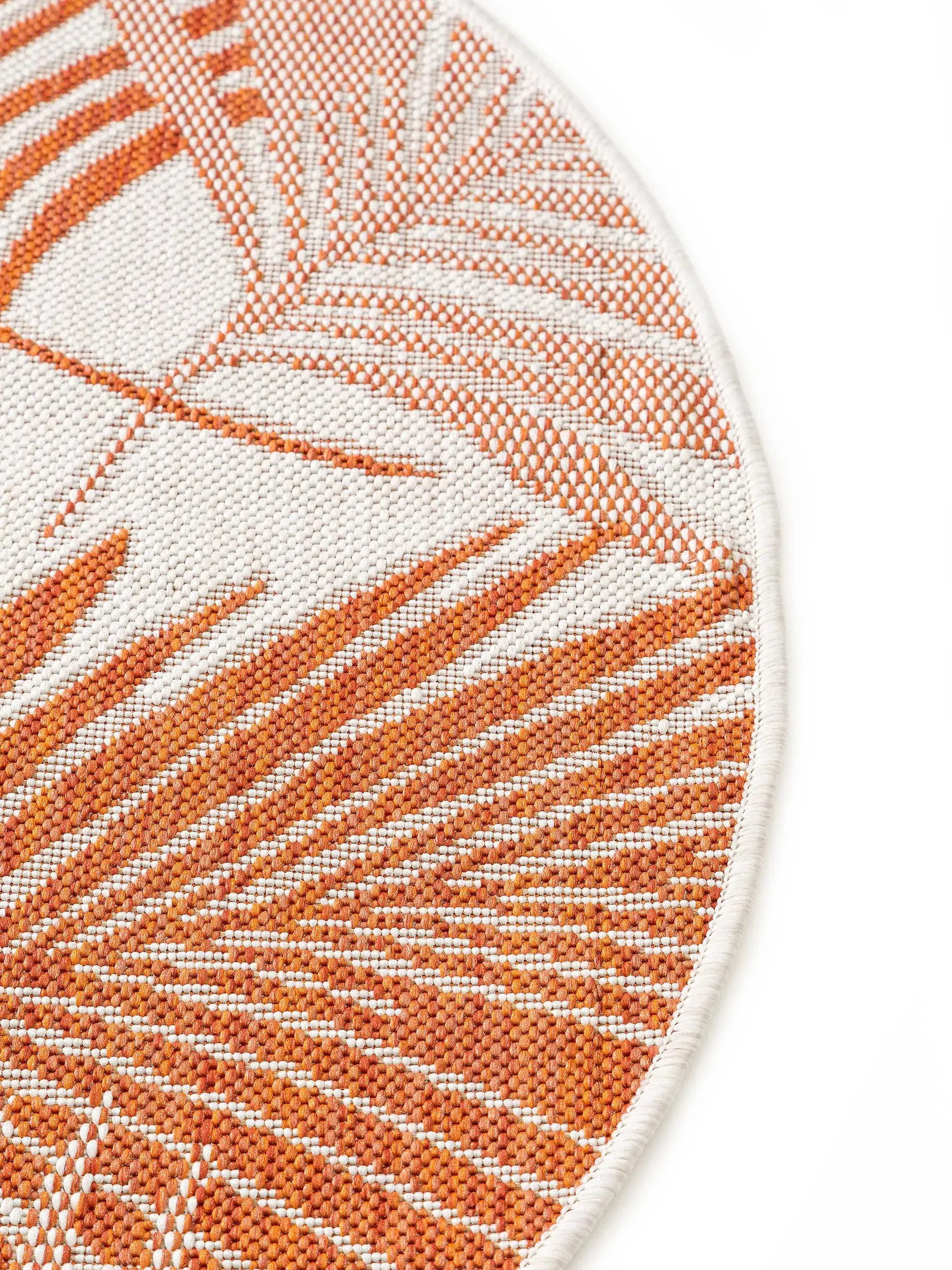 Tapis en 100% Polypropylène en Orange avec une pile de 100% Polypropylène de hauteur de benuta nest
