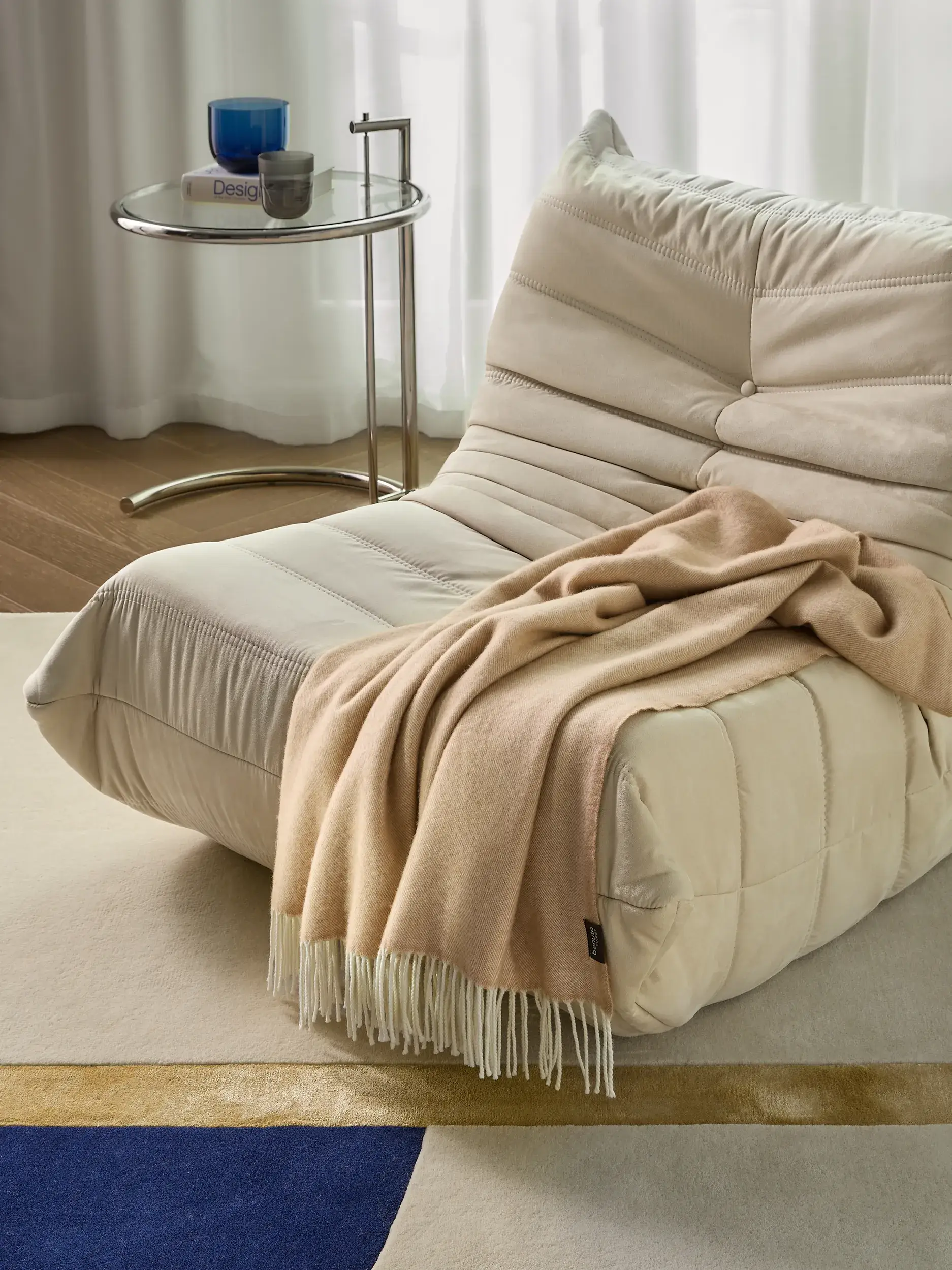 Victoria Lysebrun fra benuta Finest