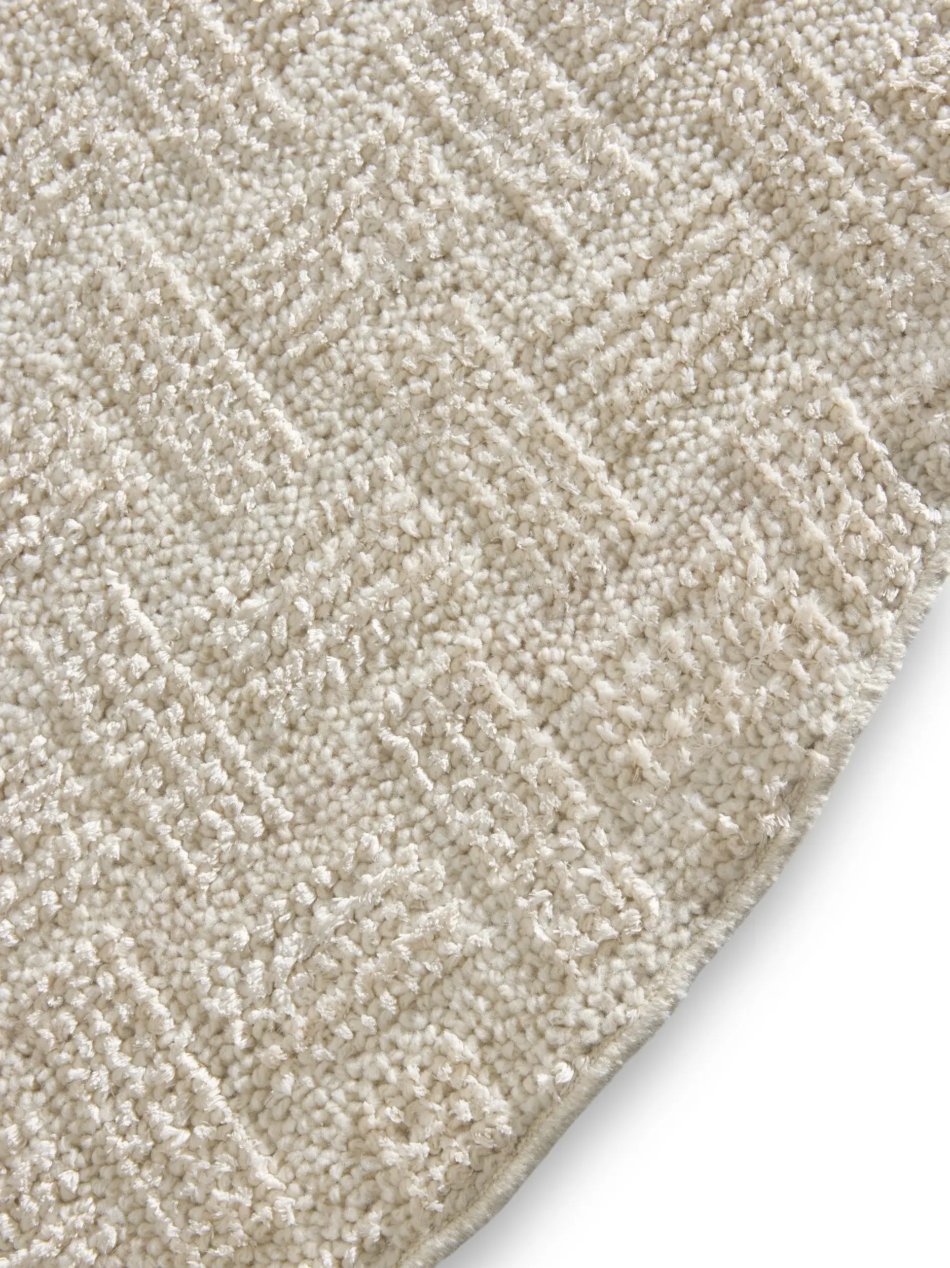 Teppich aus 100% Polyester in Weiß mit 100% Polyester hohem Flor von benuta Nest