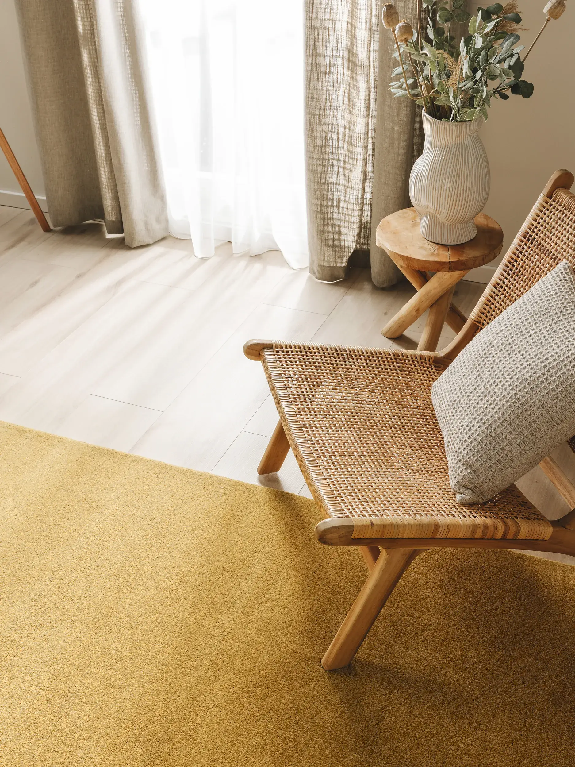 Teppich aus 100% Wolle in Gelb mit 100% Wolle hohem Flor von benuta Nest