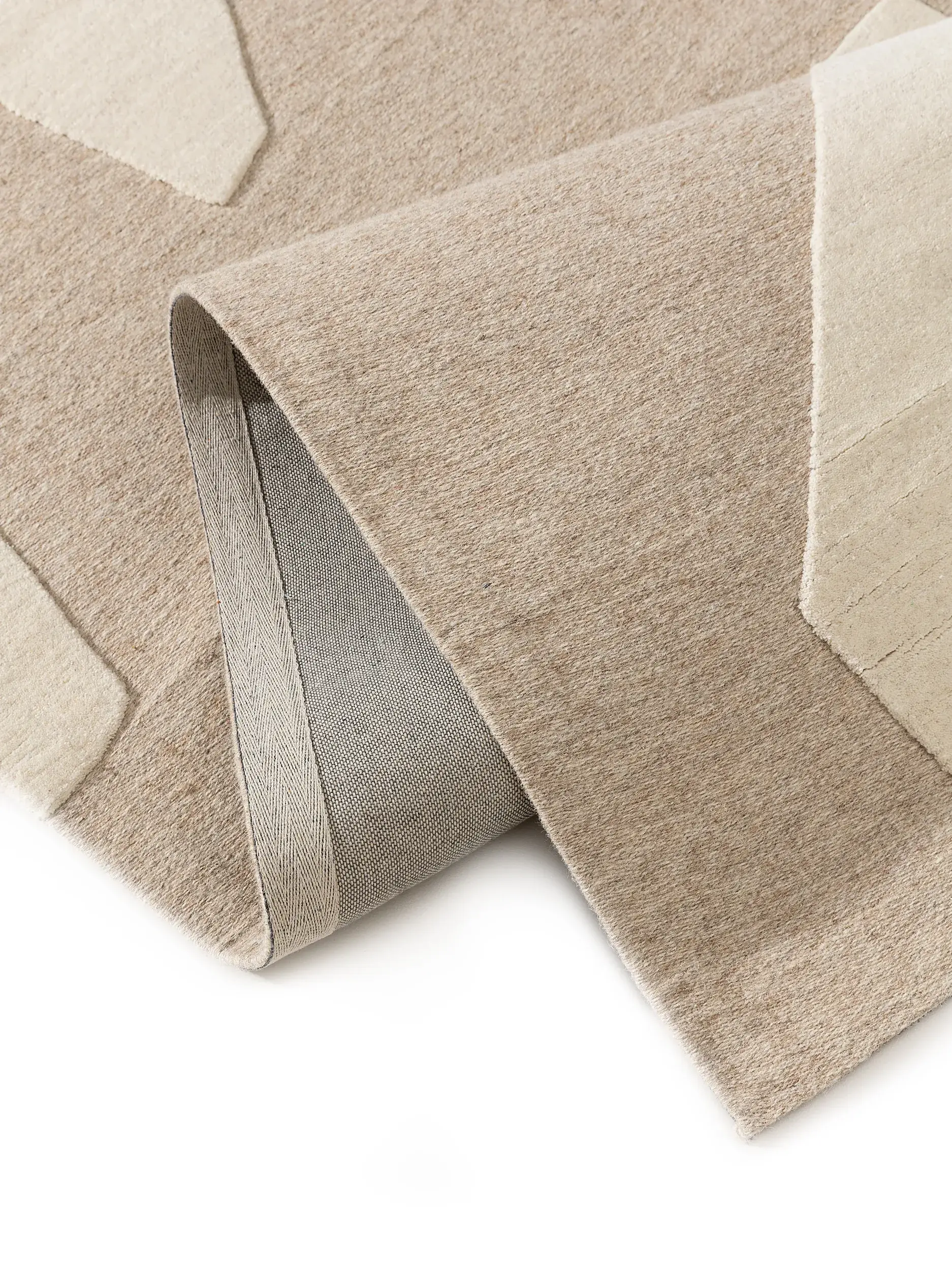 Rug made of 80% Wolle, 20% Baumwolle in Beige with a 80% Wolle, 20% Baumwolle high pile by benuta Pure