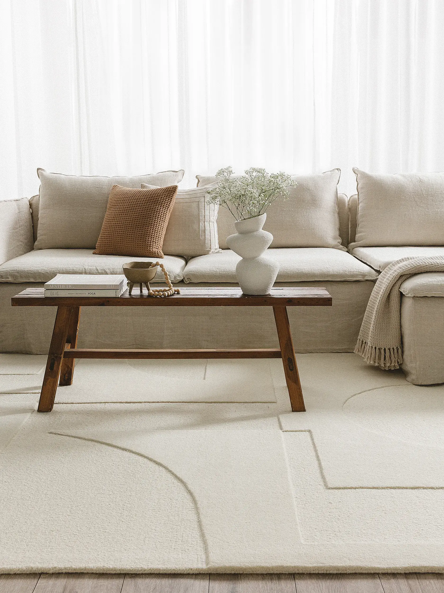 Teppich aus 100% Wolle in Beige mit 100% Wolle hohem Flor von benuta Pure