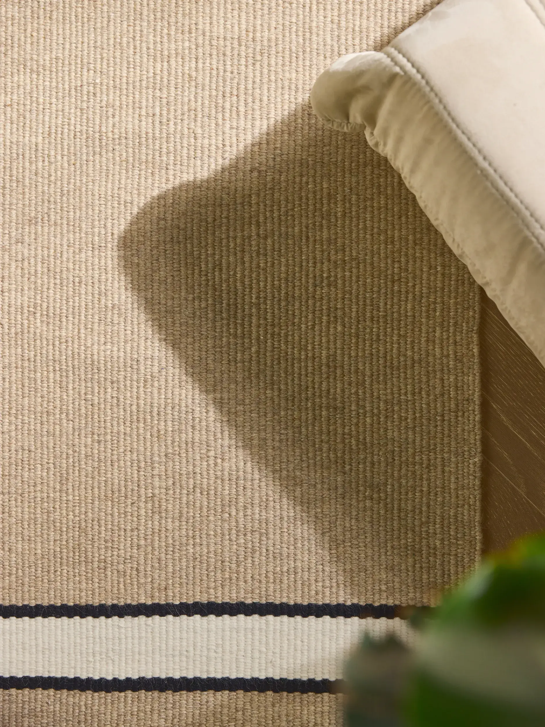 Rug made of 100% Wolle in Beige with a 100% Wolle high pile by benuta Pure