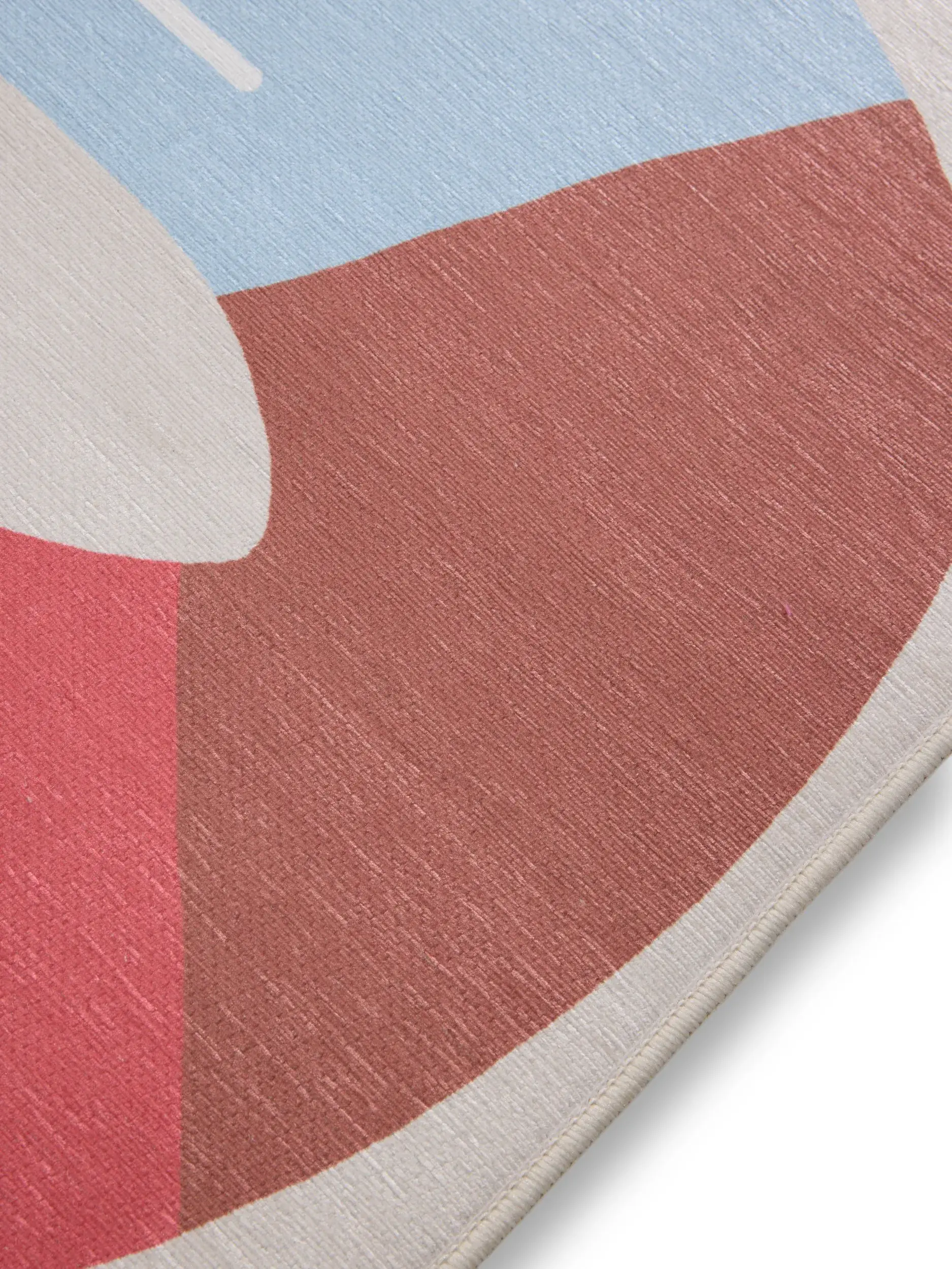 Rug made of 100% Polyester in Multicolour with a 100% Polyester high pile by Lytte