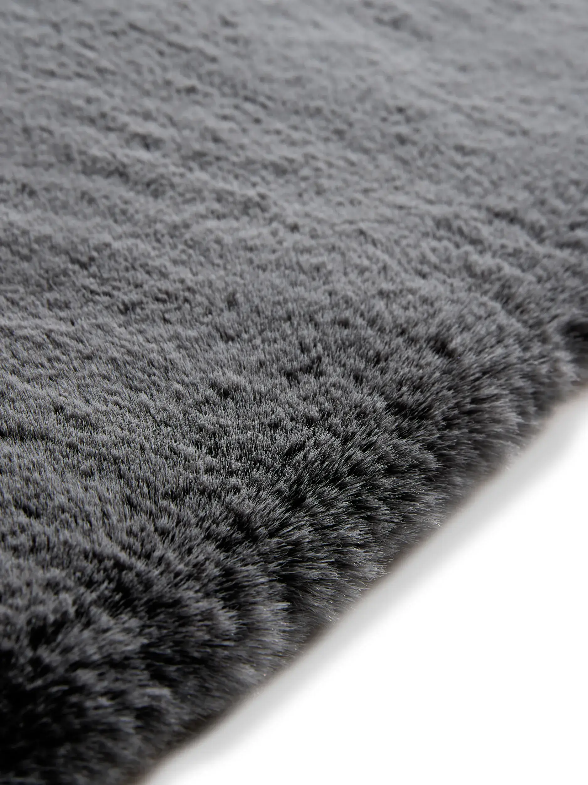 Teppich aus 100% Polyester in Grau mit 100% Polyester hohem Flor von benuta Nest