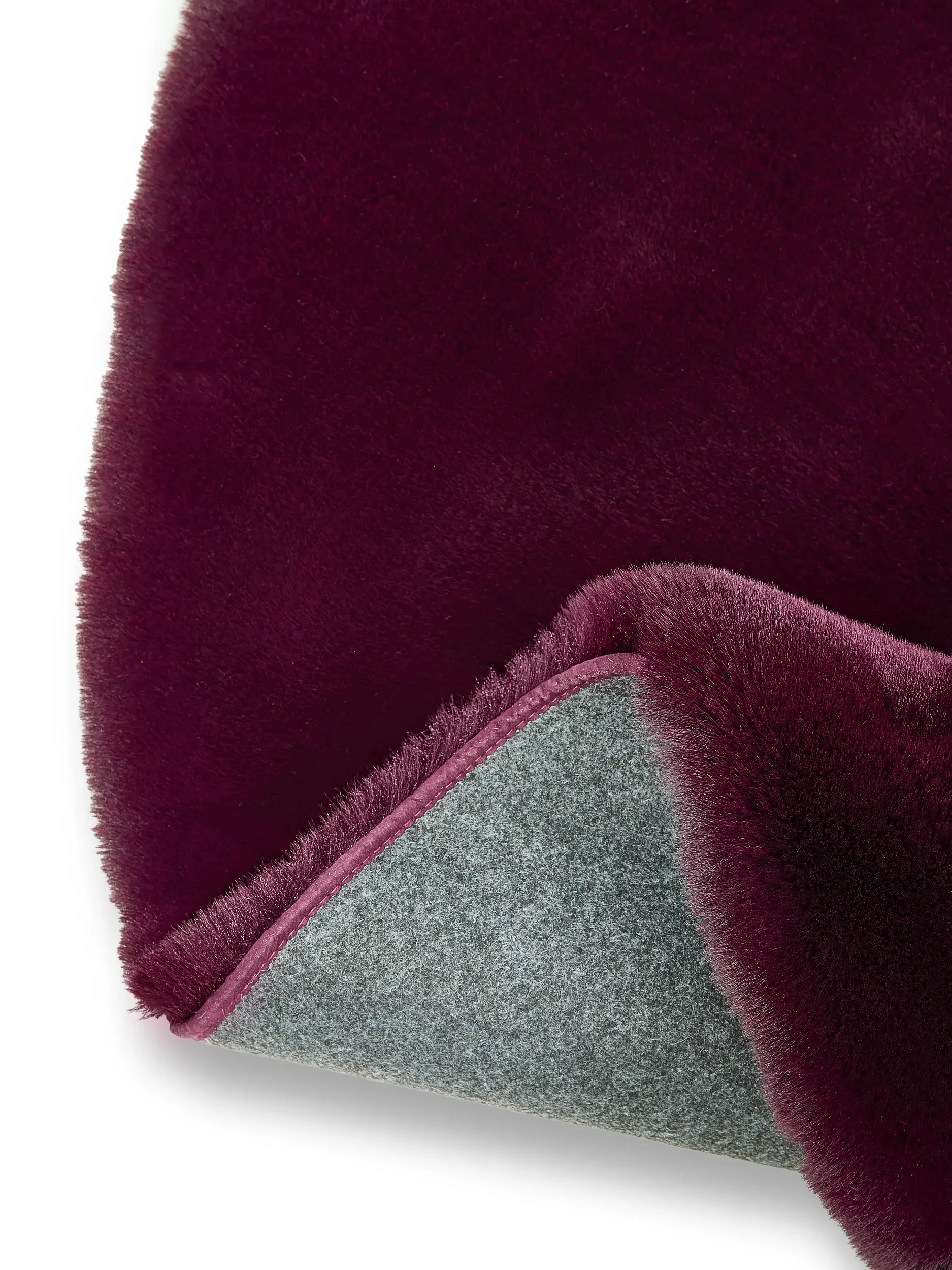 Rug made of 100% Polyester in Red with a 100% Polyester high pile by benuta Finest