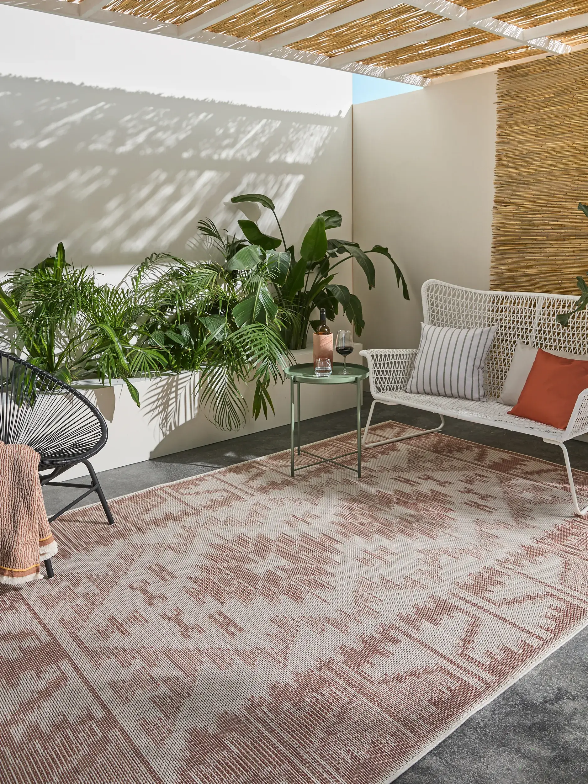 Rug made of 100% Polypropylen in Brown with a 100% Polypropylen high pile by benuta Nest
