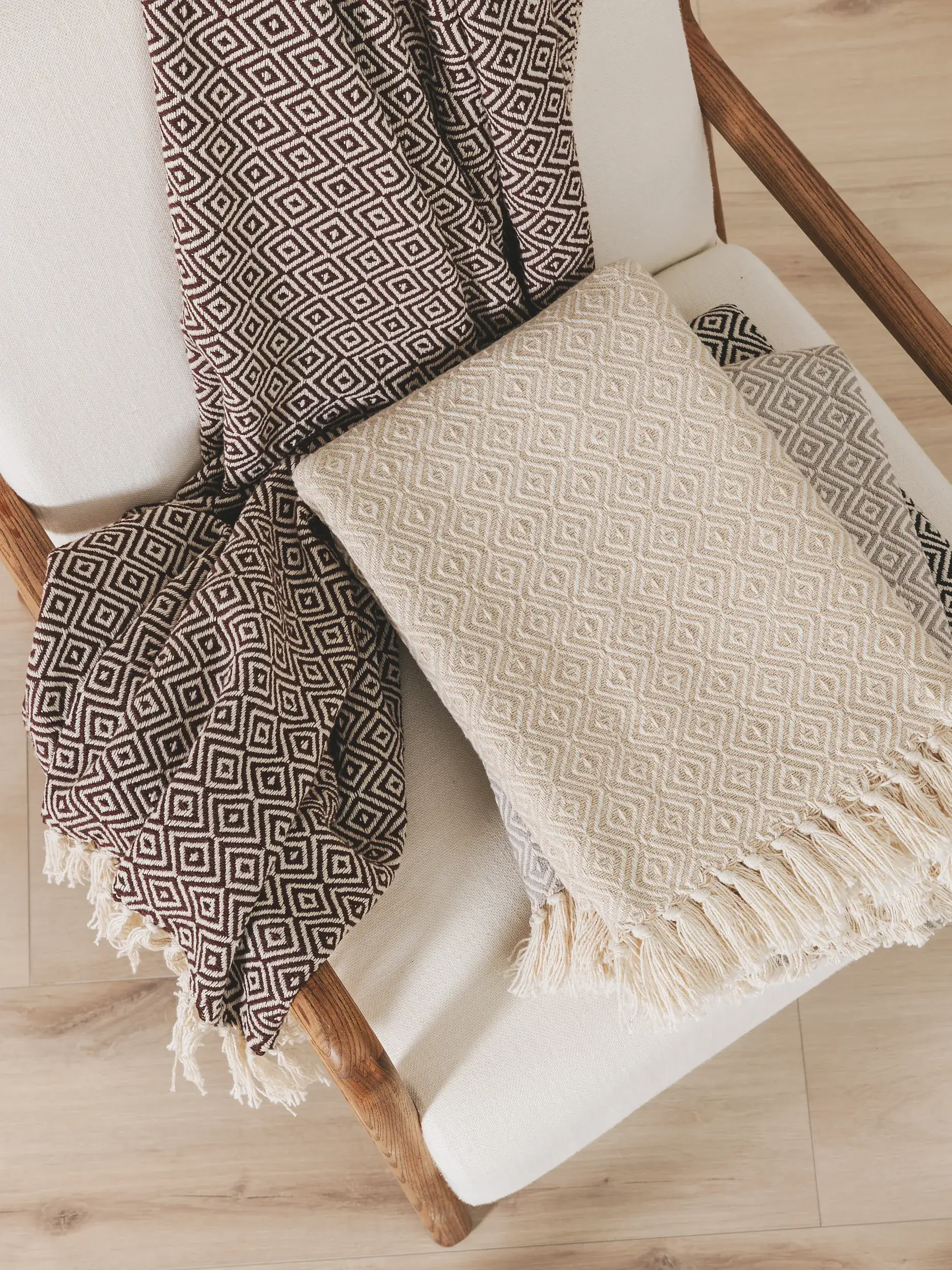 Baumwolldecke Jasmin Beige in Ornament design made of 100% Cotton by benuta Nest