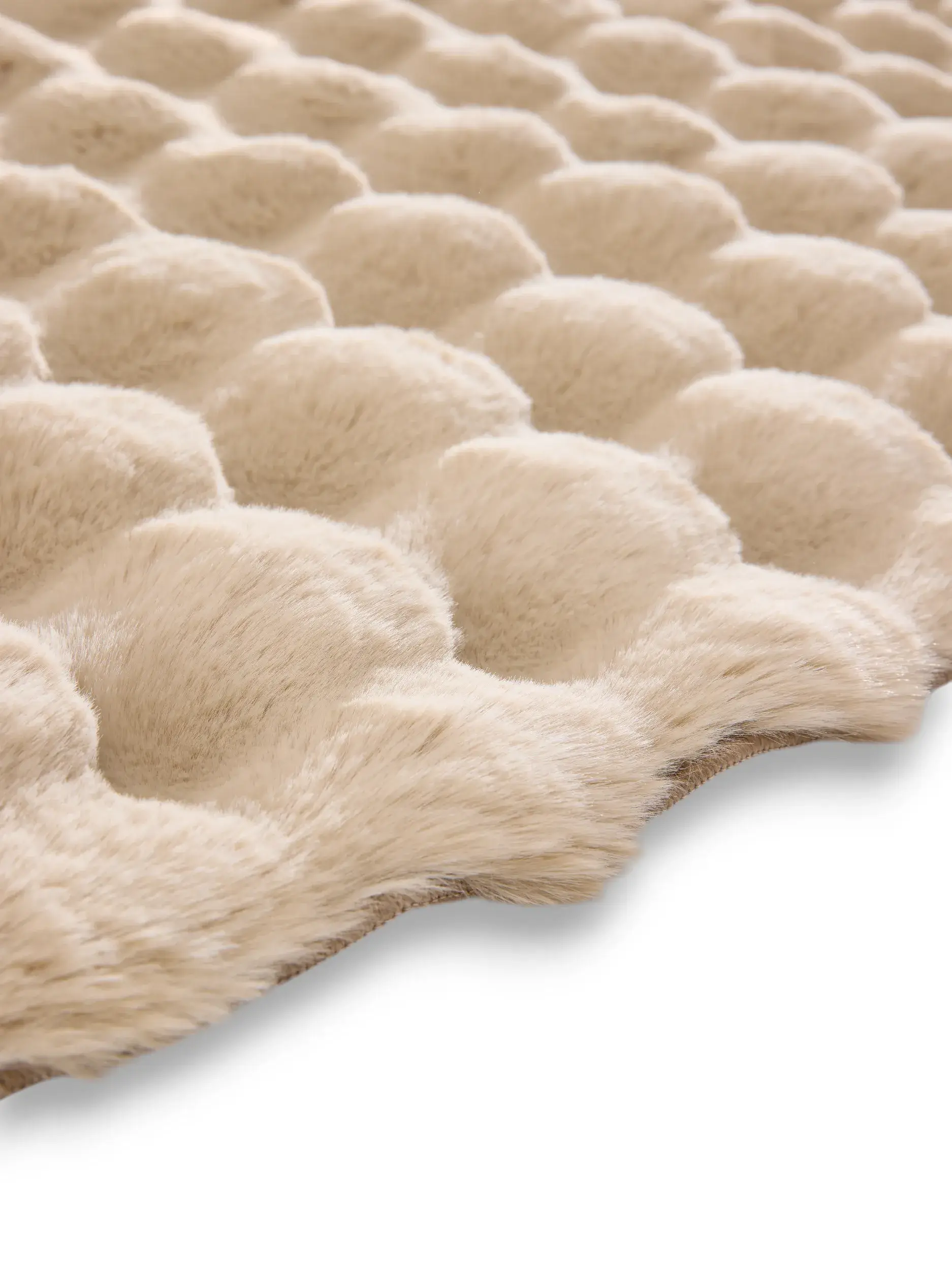 Rug made of 100% Polyester in Beige with a 100% Polyester high pile by benuta Nest