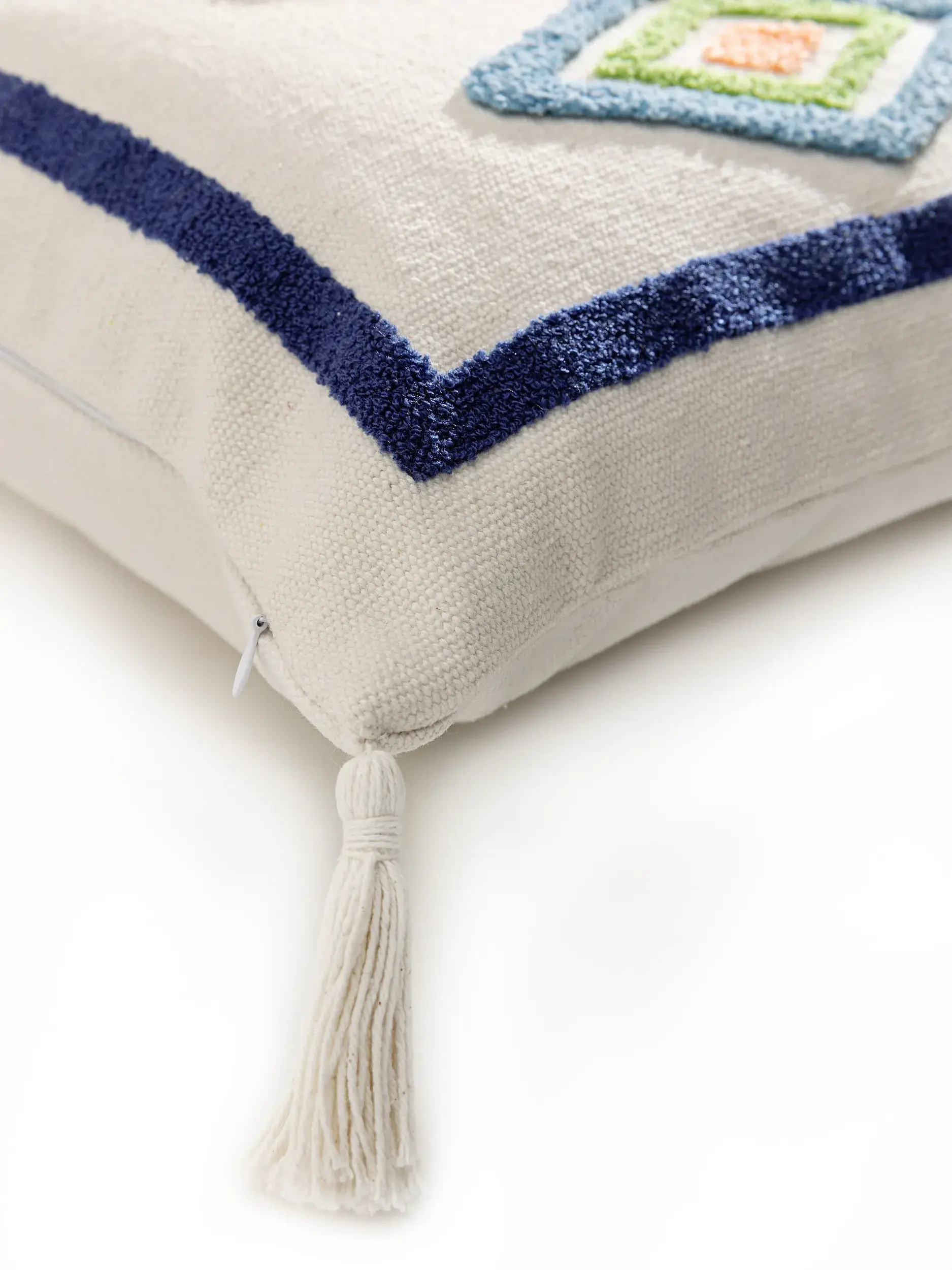 Kissenbezug Malika Multicolor im Design Orientalisch aus  von Lytte
