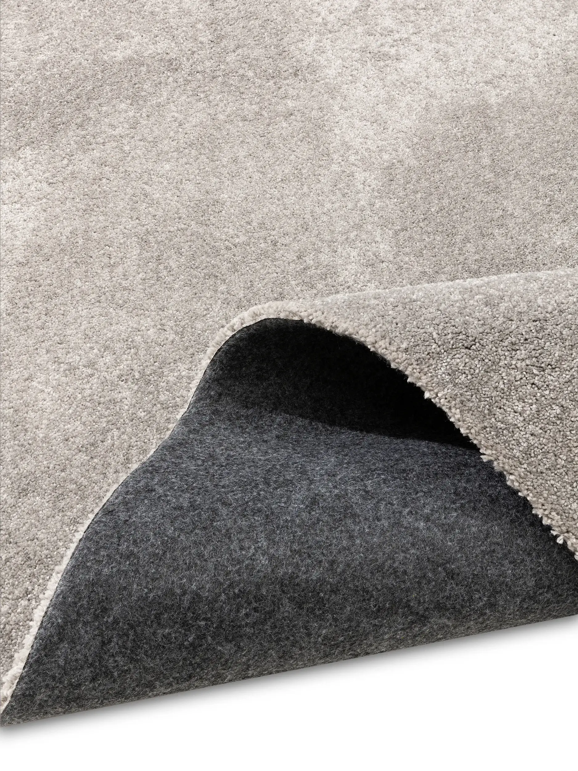 Teppe av 100% Polyester (30% recycelt) i Grau med 100% Polyester (30% recycelt) høy lugg fra benuta Nest