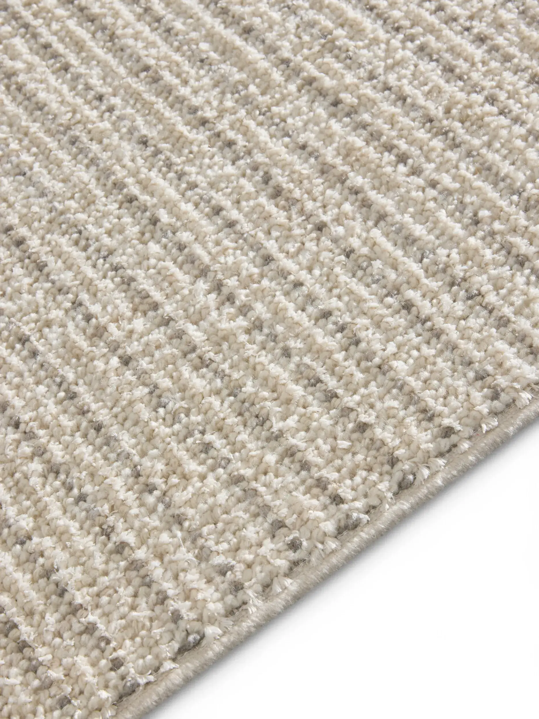 Matta av 100% Polyester i Vit med 100% Polyester hög lugg från benuta nest