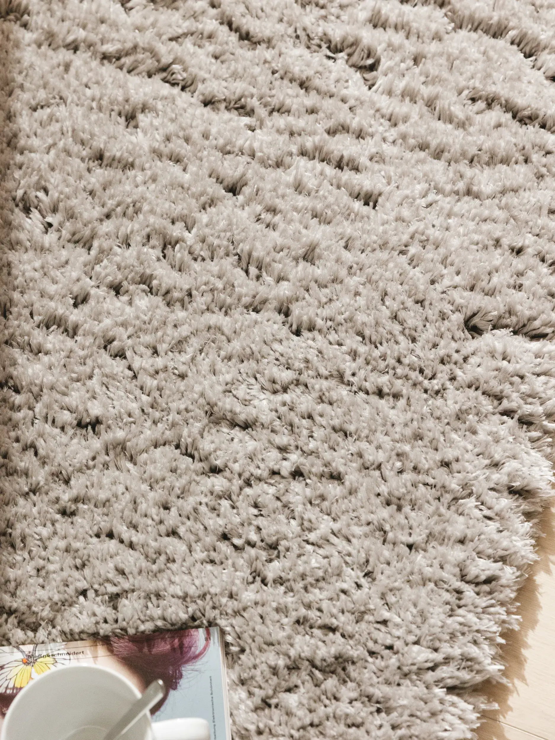 Rug made of 100% Polyester in Grey with a 100% Polyester high pile by benuta Pop
