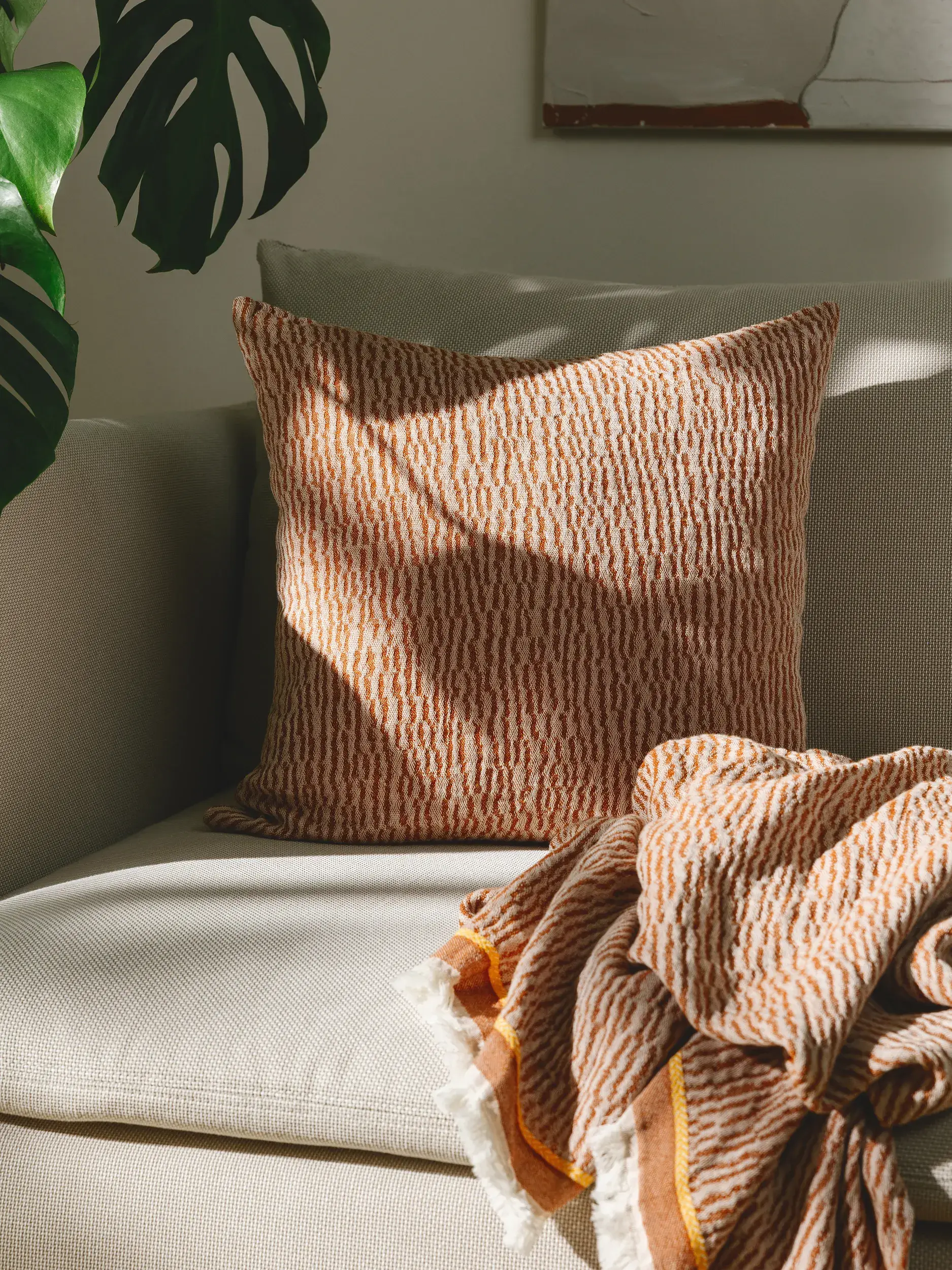 Cushion Cover Joao Red in Abstract design made of 100% Cotton by benuta Nest