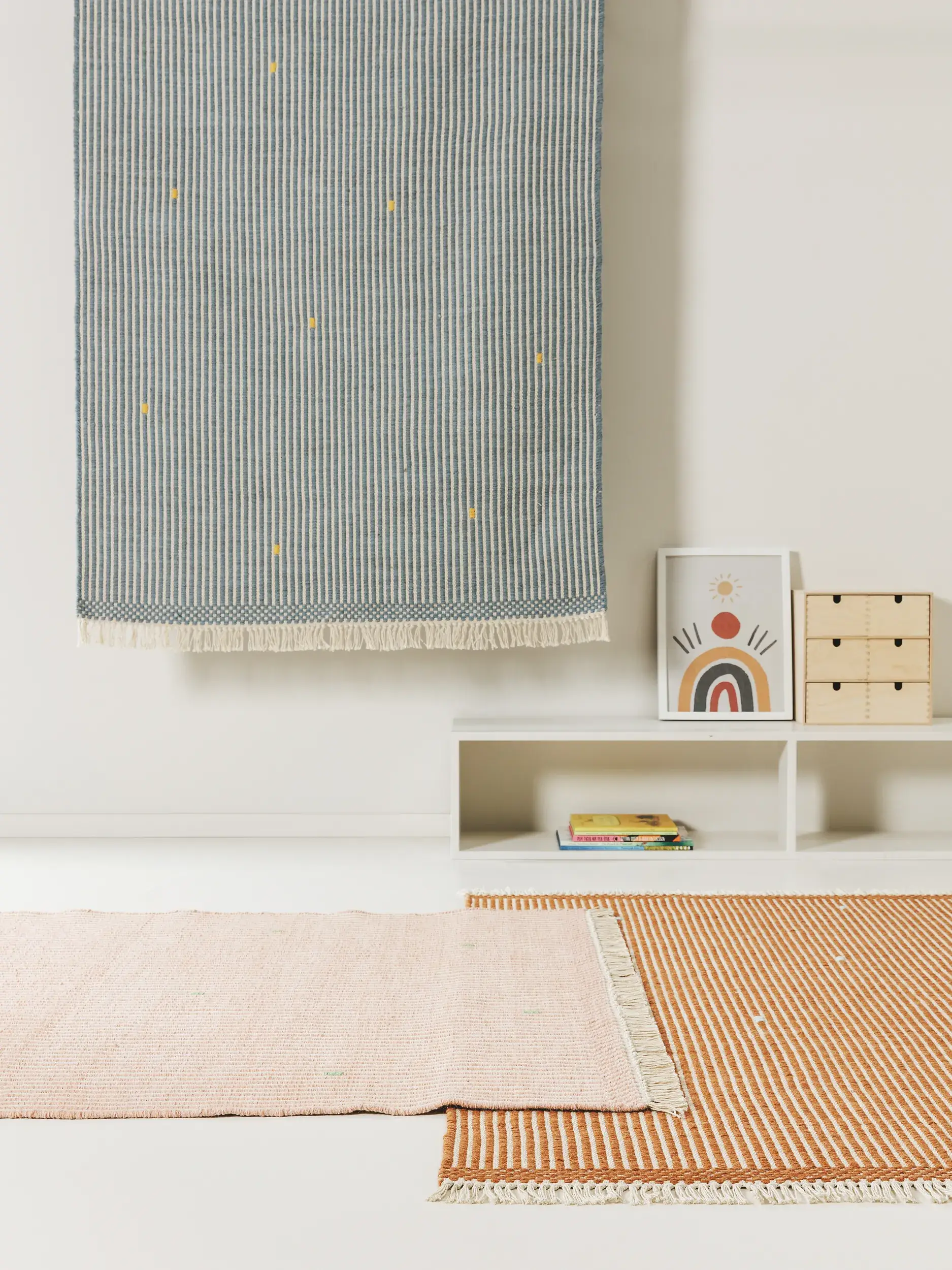 Teppich aus 70% Baumwolle, 30% Wolle in Blau mit 70% Baumwolle, 30% Wolle hohem Flor von Lytte