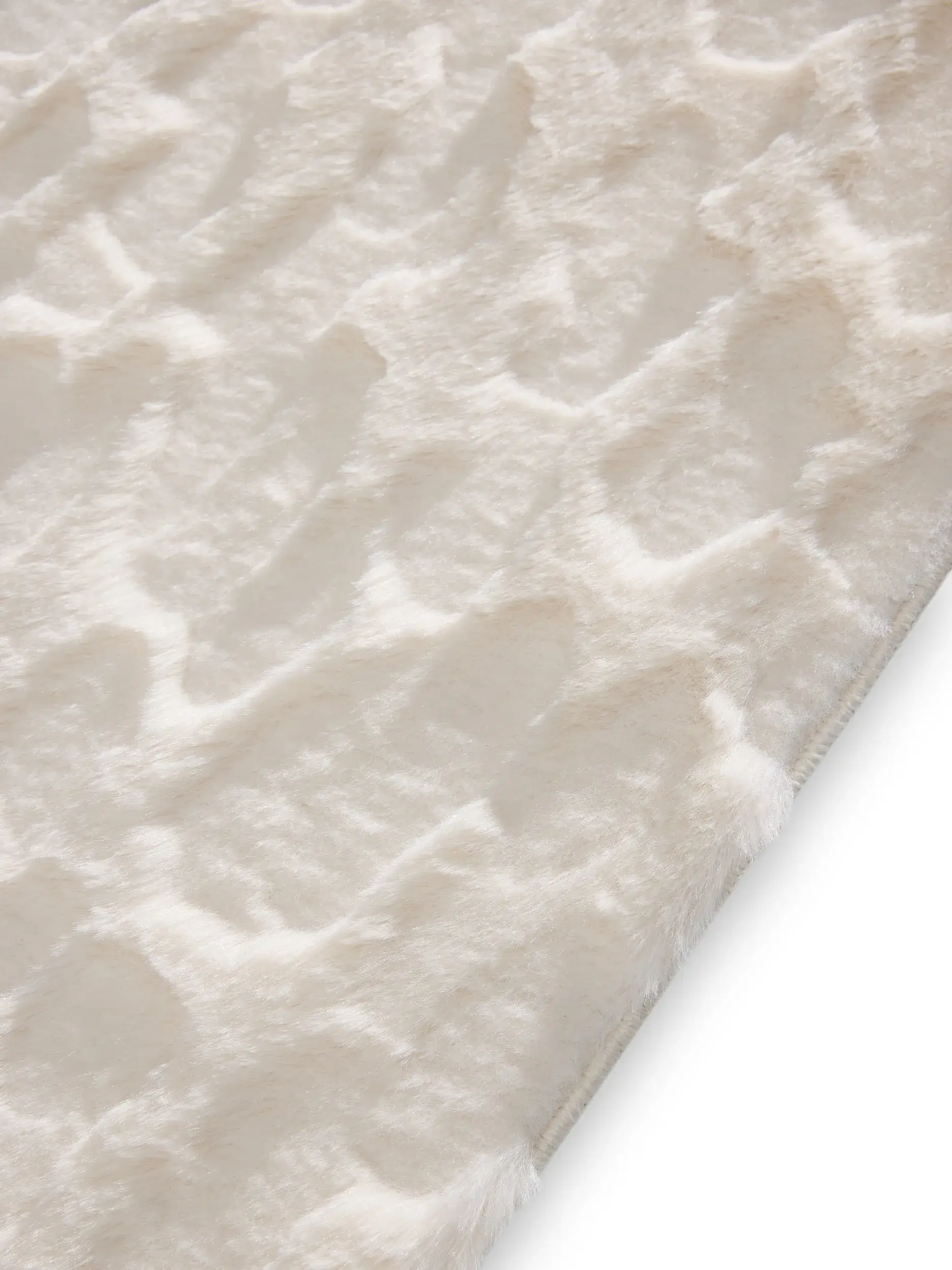 Teppich aus 100% Polyester in Beige mit 100% Polyester hohem Flor von benuta Pop