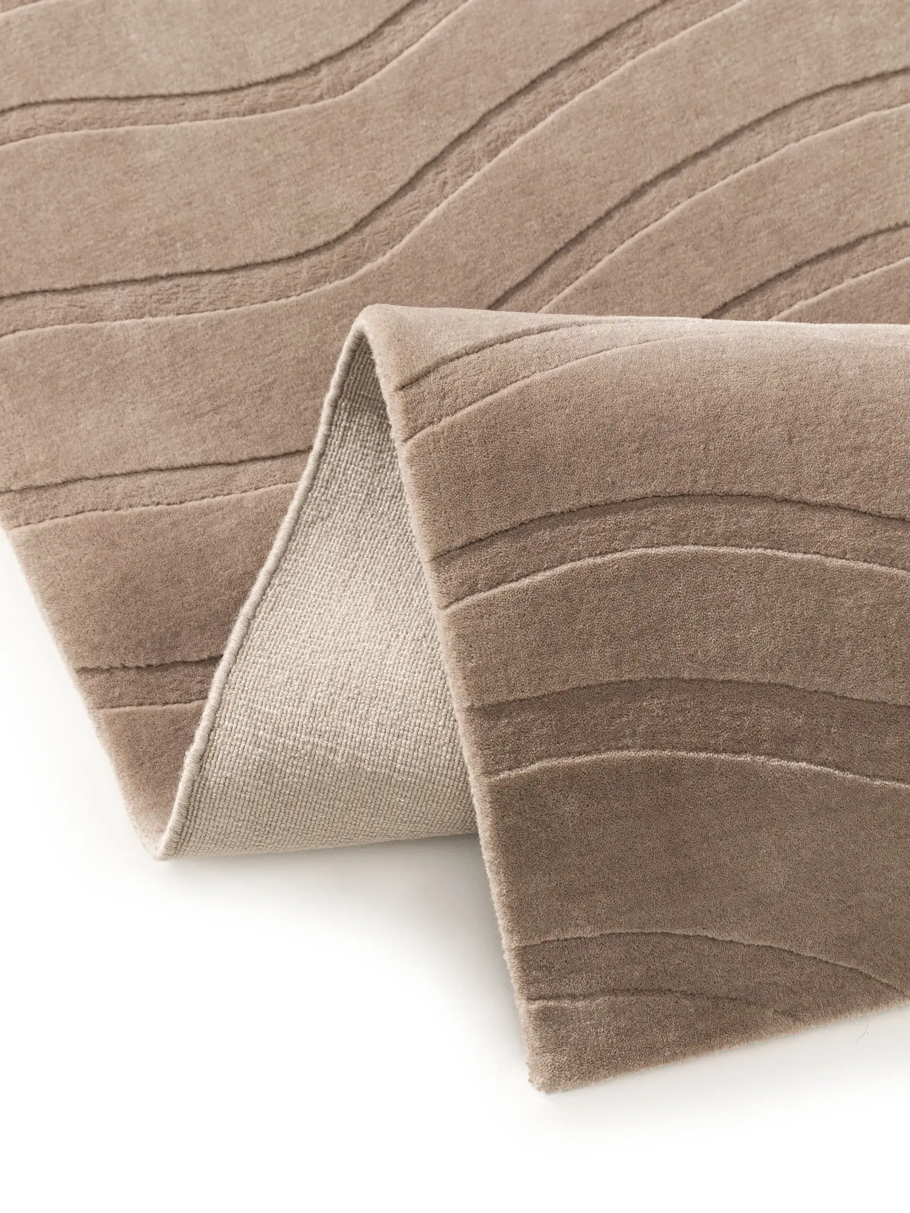 Tappeto di 100% Lana (dalla Nuova Zelanda) in Taupe con pelo alto 100% Lana (dalla Nuova Zelanda) da benuta Finest