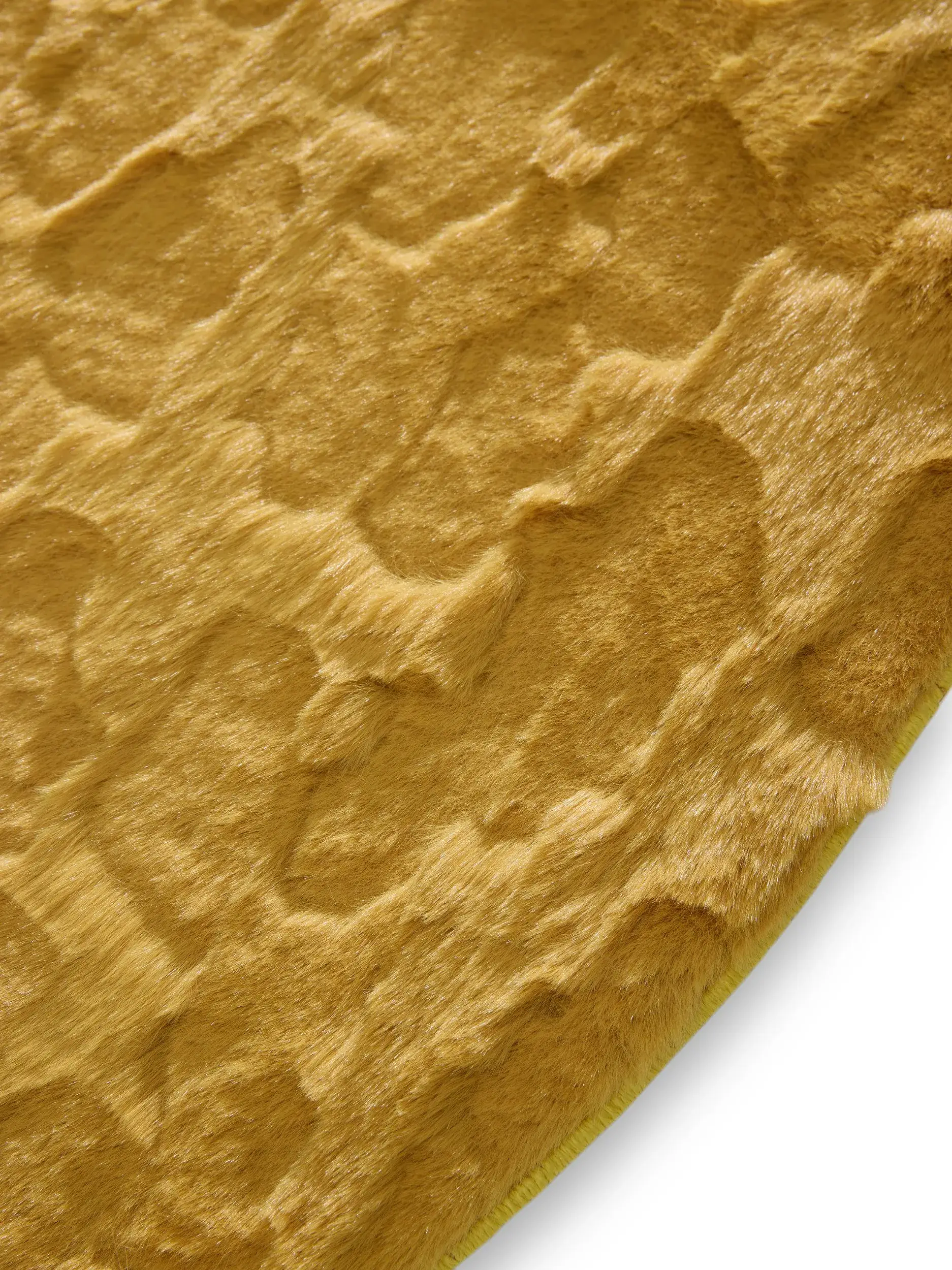 Rug made of 100% Polyester in Gelb with a 100% Polyester high pile by benuta Pop