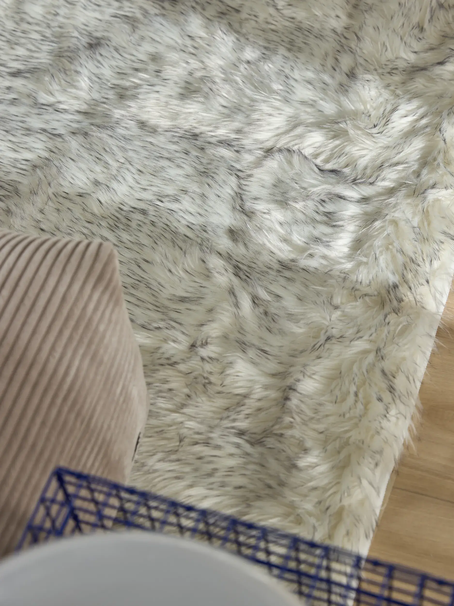 Koberec z 70% Polyacryl, 30% Polyester v Schwarz/Weiß s vlasem výšky 70% Polyacryl, 30% Polyester od benuta Pop