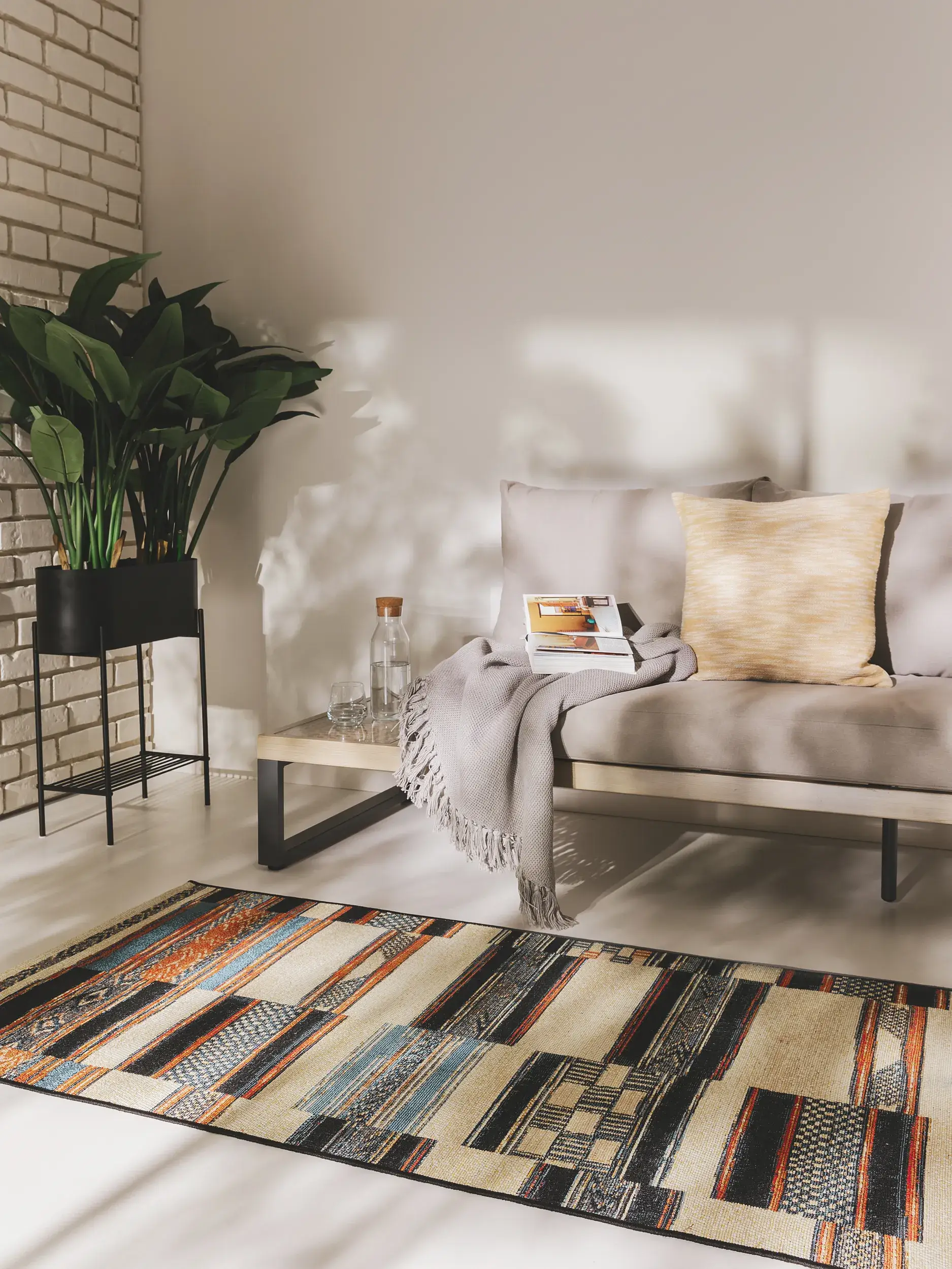 Rug made of 76% Polypropylen, 23% Polyester, 1% Latex in Multicolor with a 76% Polypropylen, 23% Polyester, 1% Latex high pile by benuta Nest