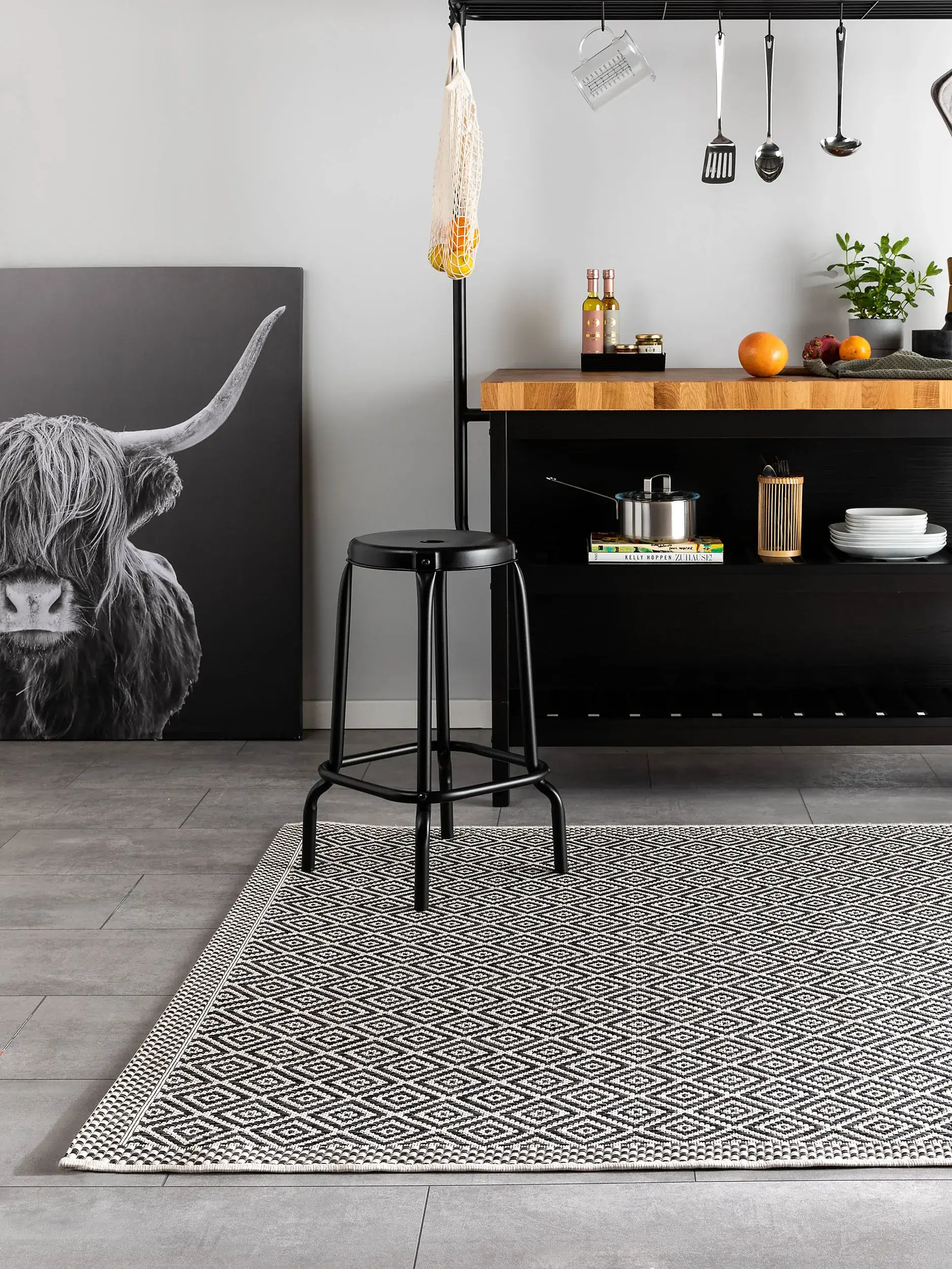 Tapis en 100% Polypropylène en Noir/Blanc avec une pile de 100% Polypropylène de hauteur de benuta nest