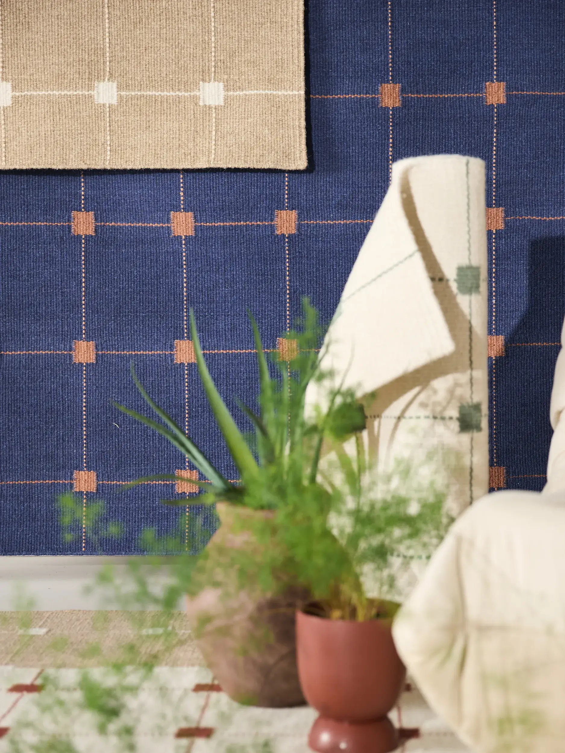 Teppich Grady aus 100% Wolle in Blau von benuta Pure