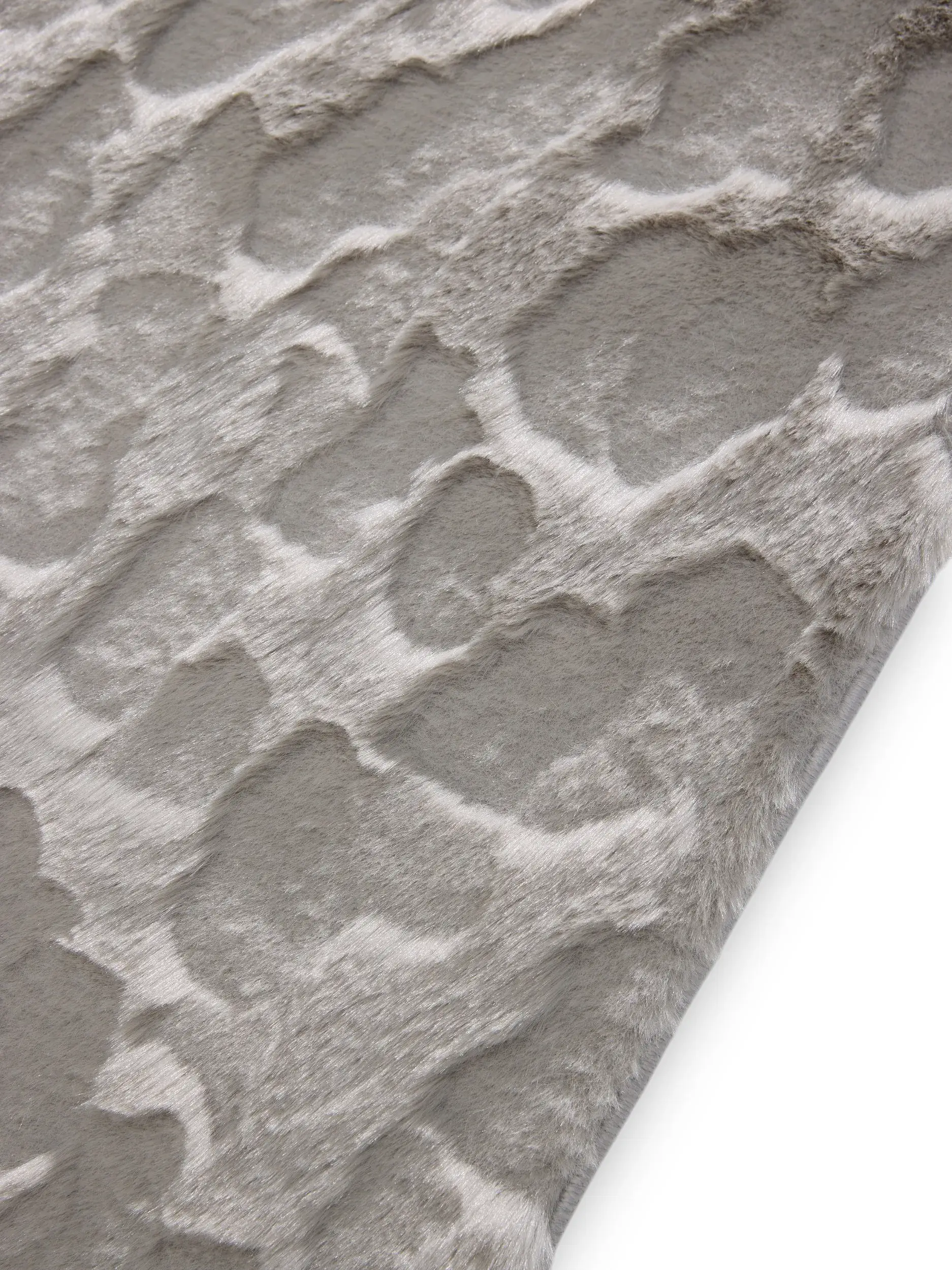 Rug made of 100% Polyester in Grey with a 100% Polyester high pile by benuta Pop